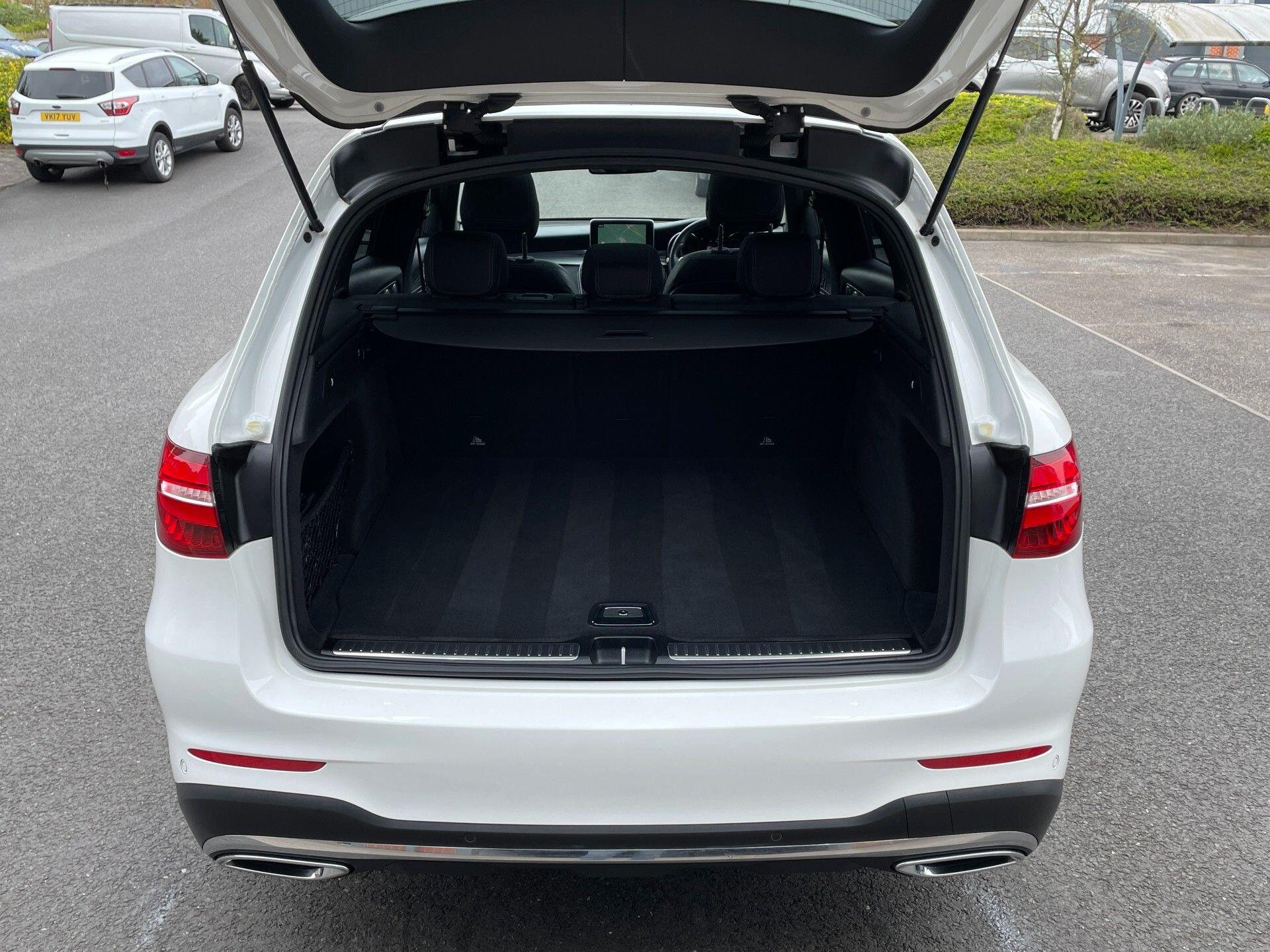 Mercedes-Benz GLC view 30