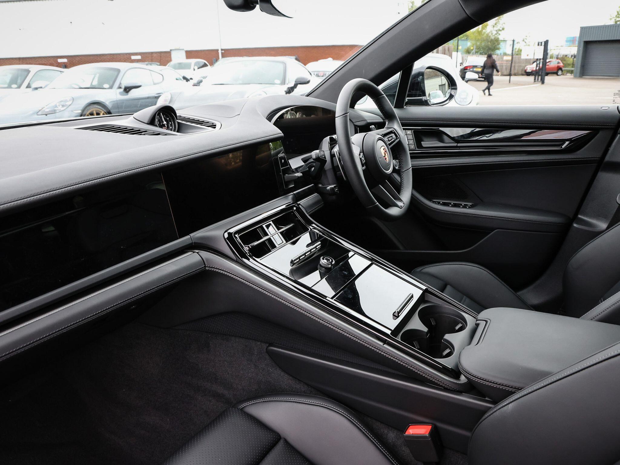Porsche Panamera view 5