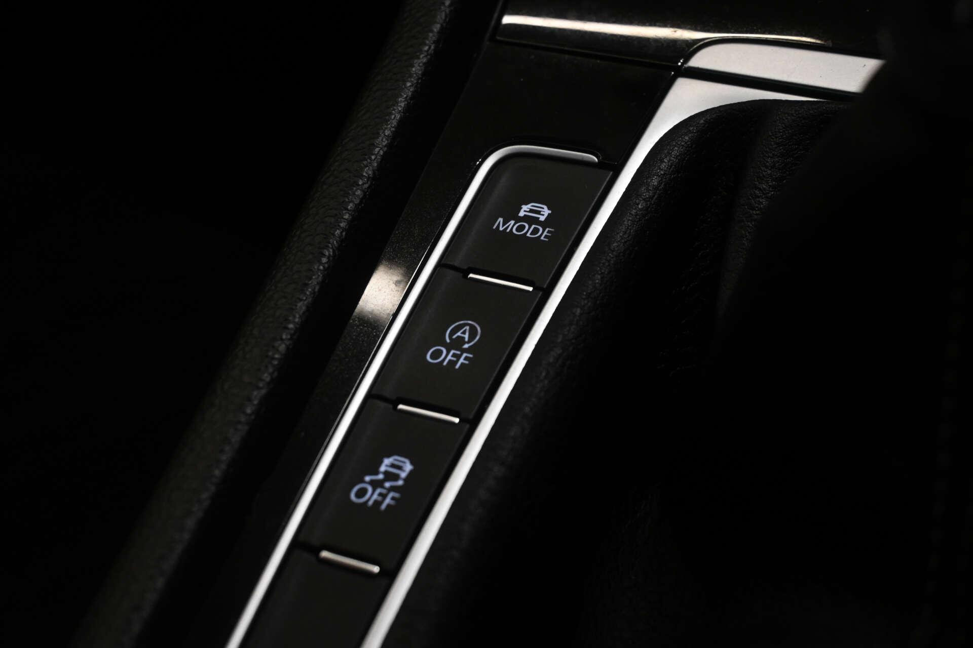 Volkswagen Golf view 29