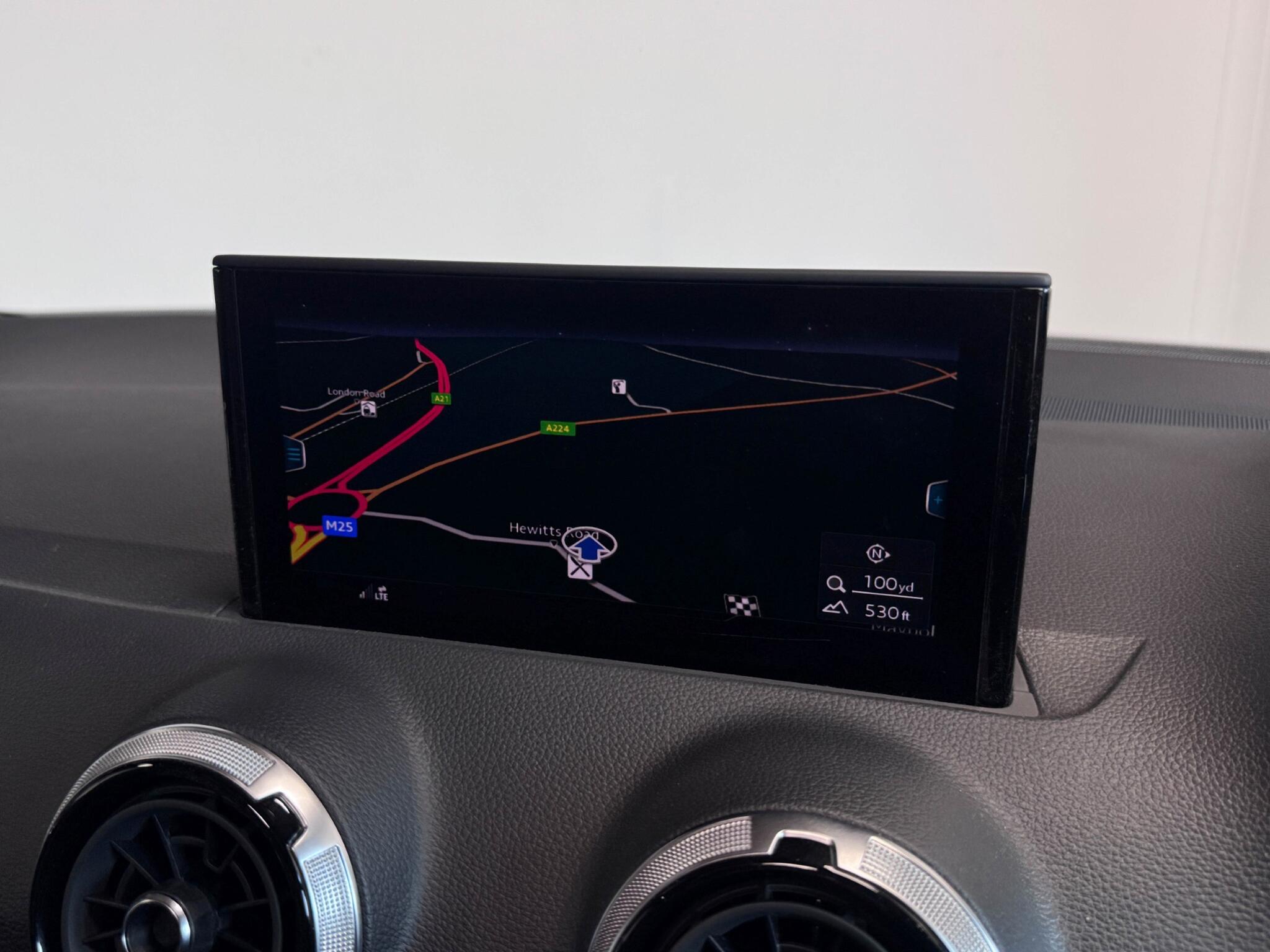 Audi SQ2 view 9