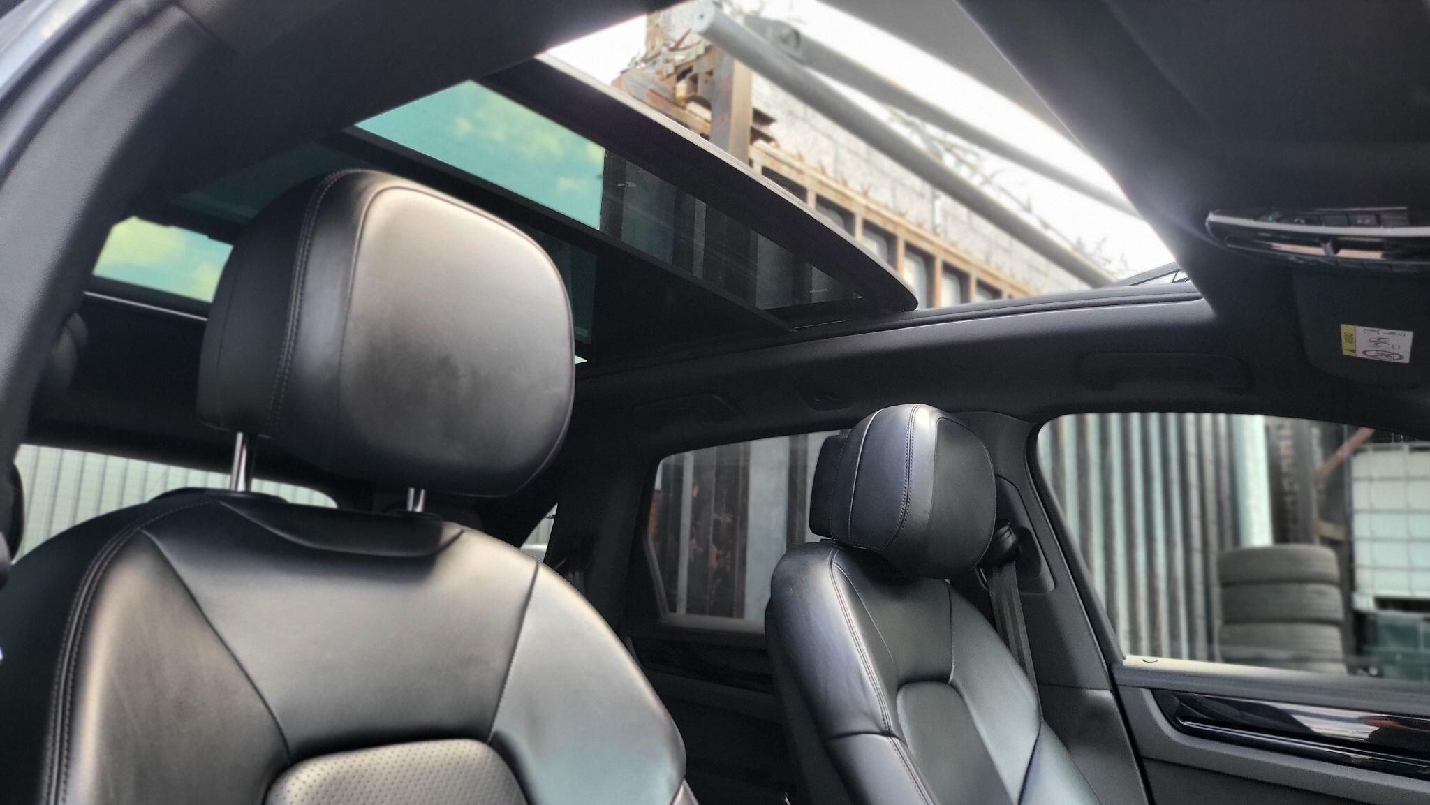 Porsche Cayenne view 43