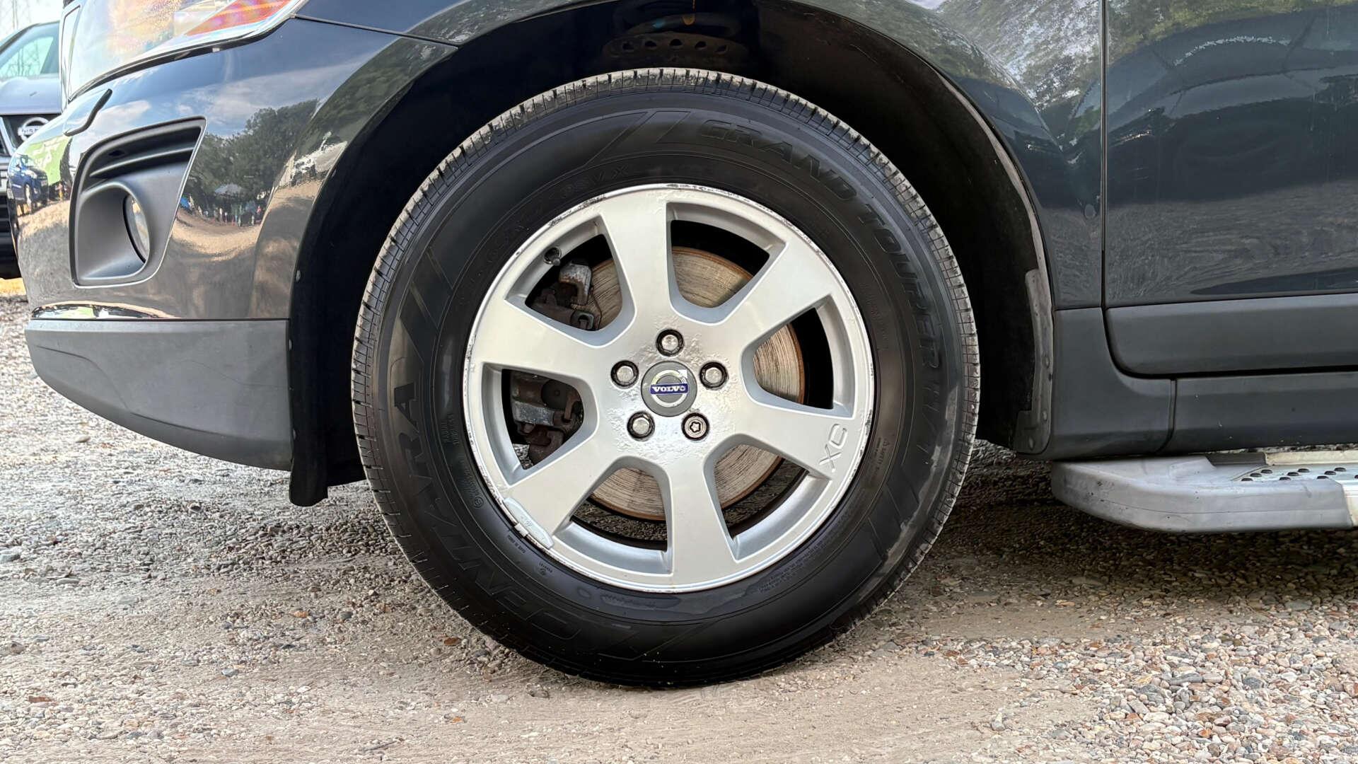 Volvo XC60 view 35