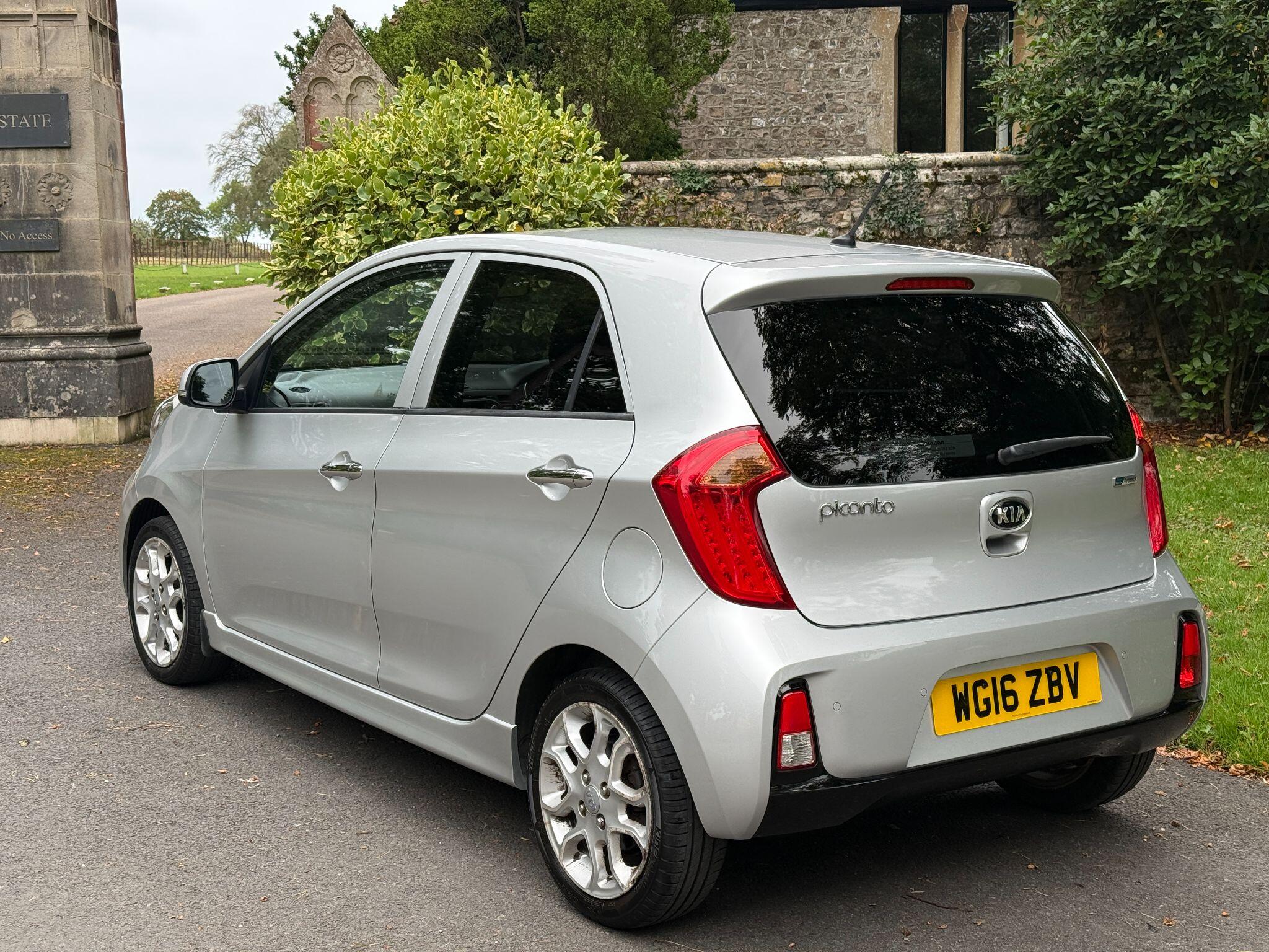 Kia Picanto view 11