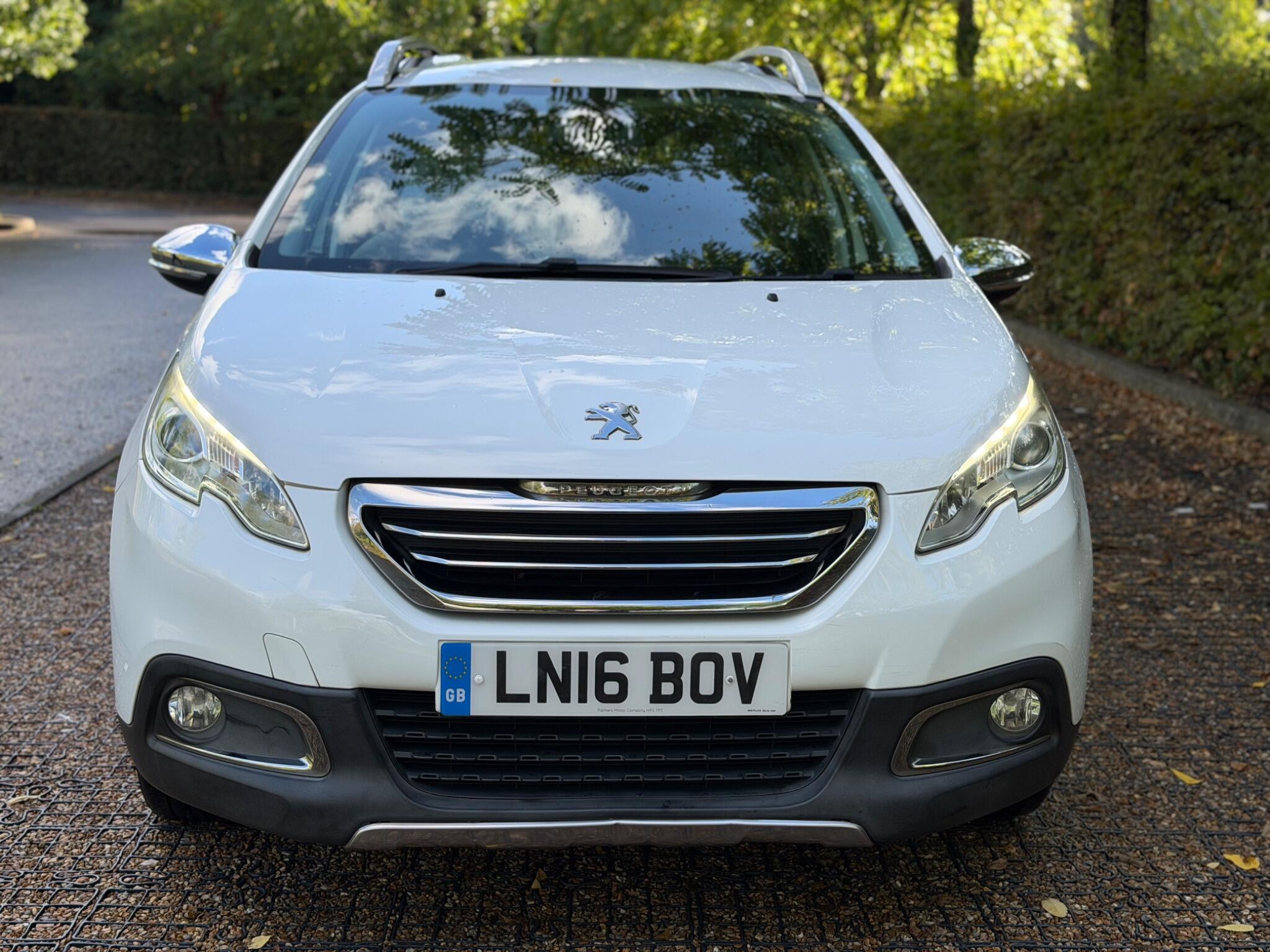 Peugeot 2008 view 13