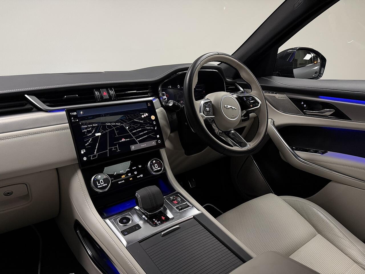 Jaguar F-Pace view 20