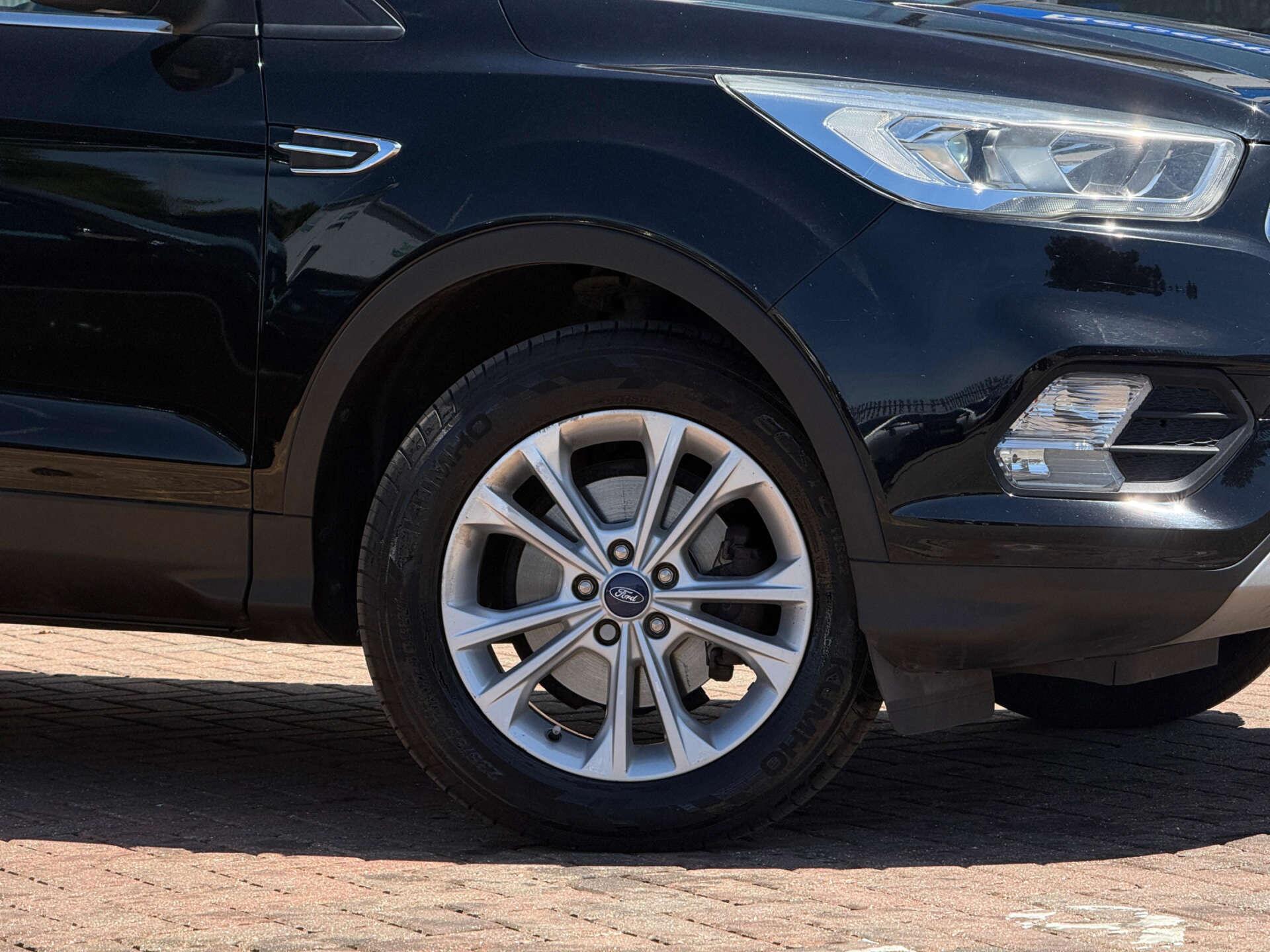 Ford Kuga view 9