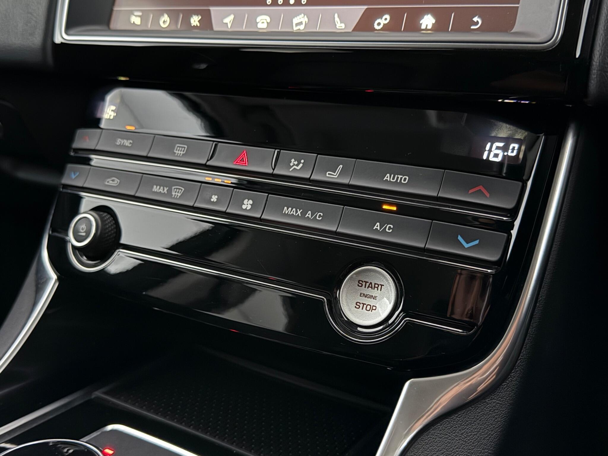Jaguar Xe view 20