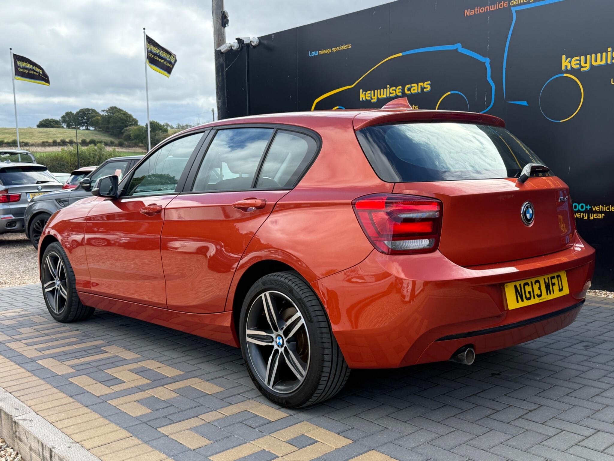 BMW 1 Series view 3
