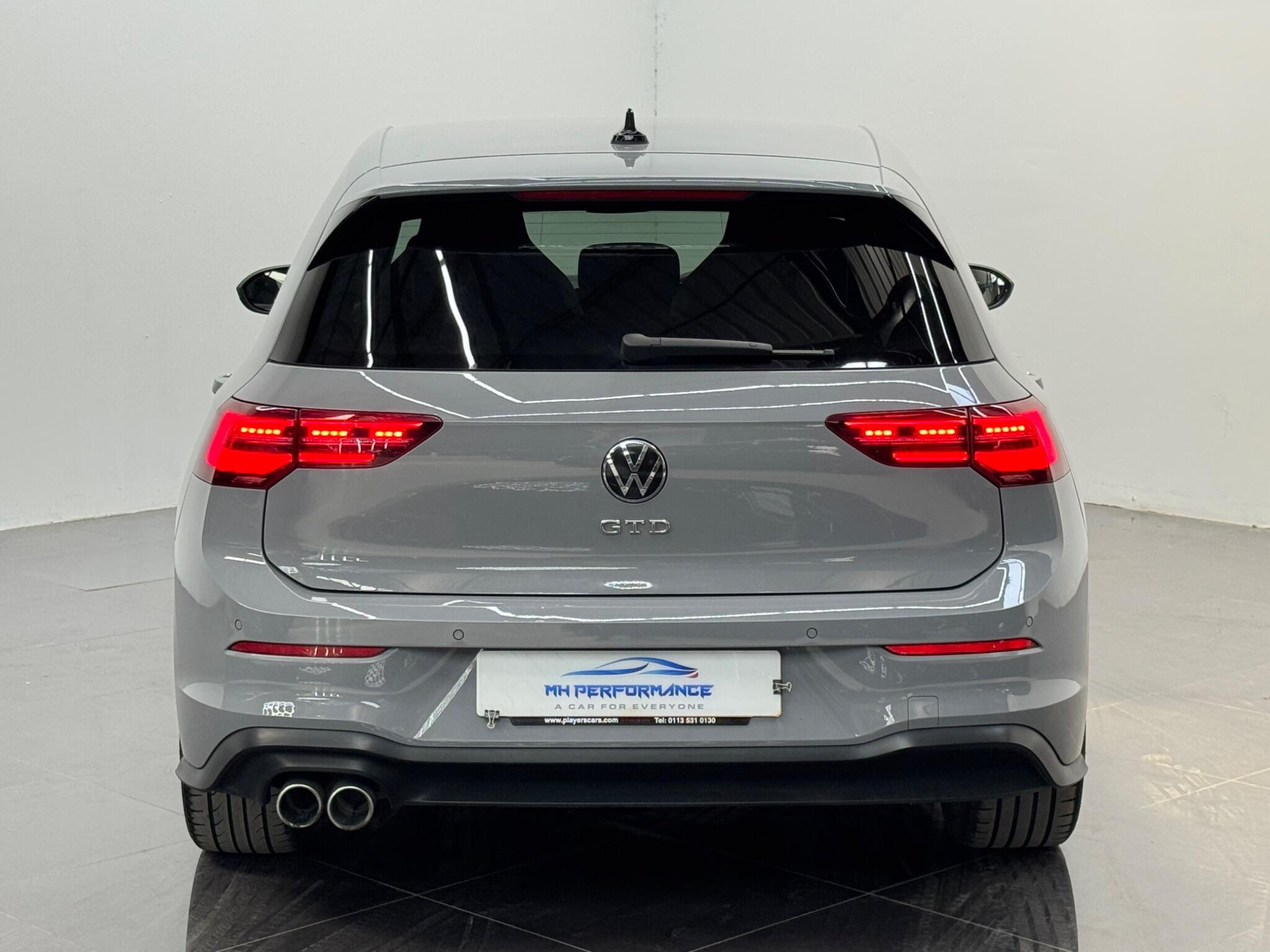 Volkswagen Golf view 64