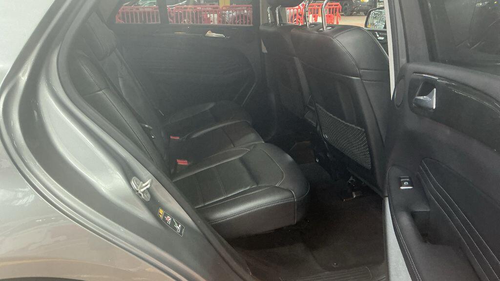 Mercedes-Benz GLE view 6