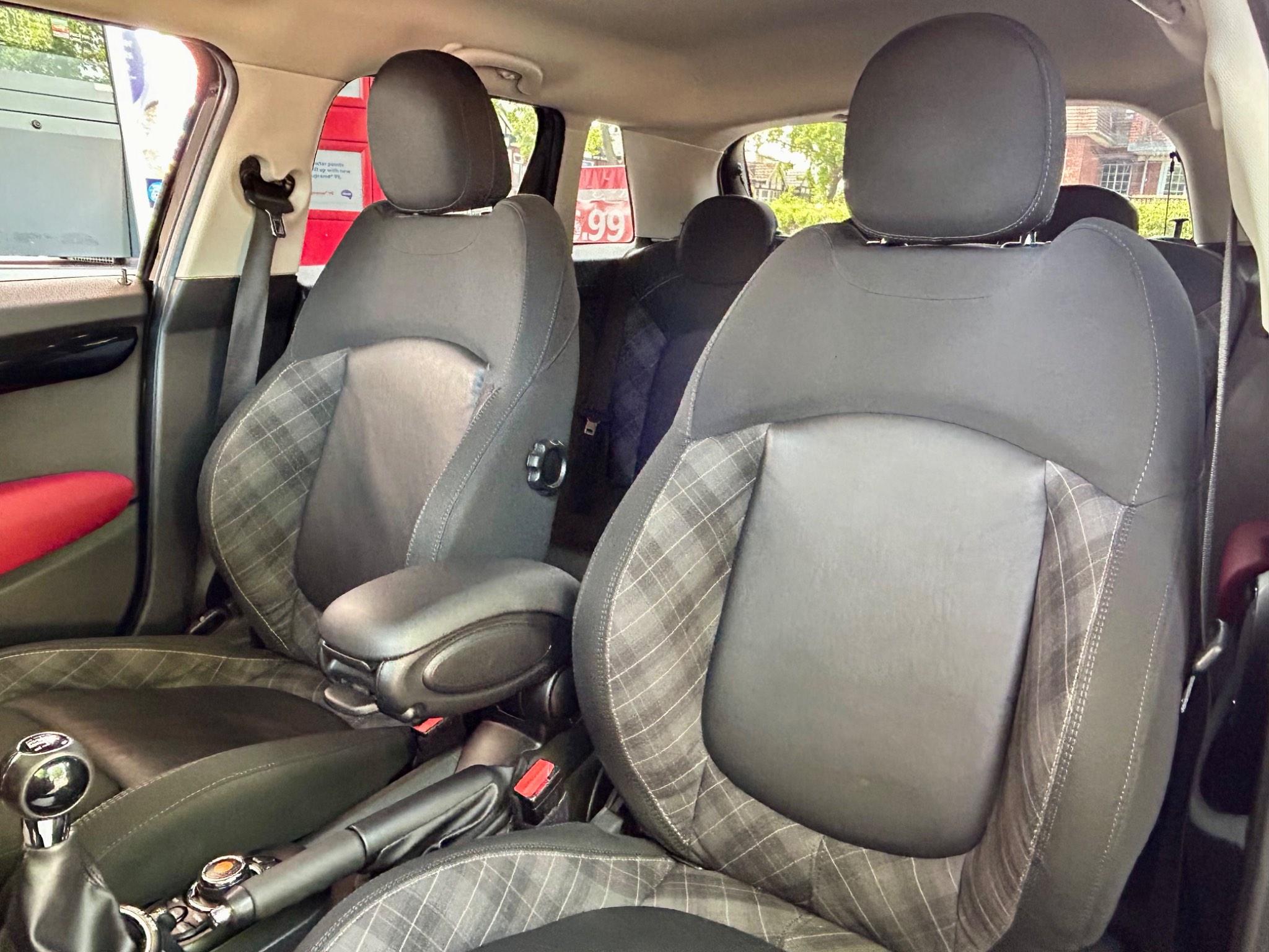 Mini Hatch view 20