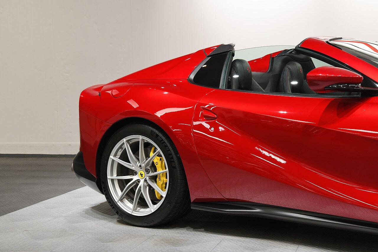 Ferrari 812 view 48