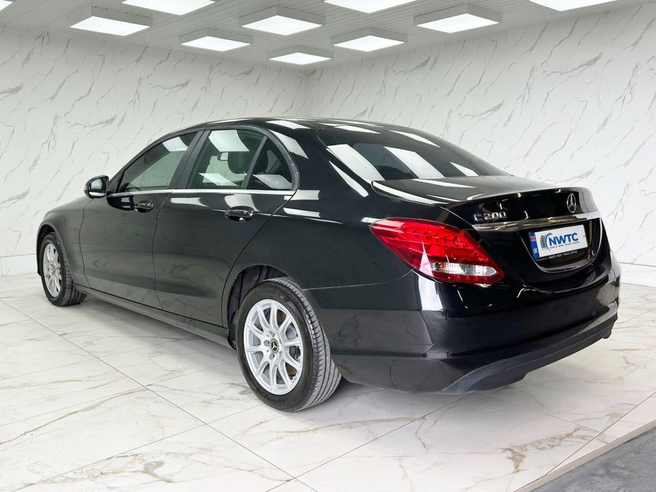 Mercedes-Benz C-Class view 8