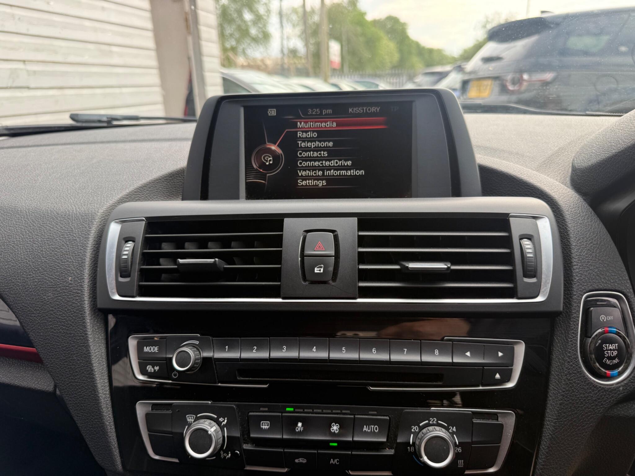 BMW 1 Series view 27