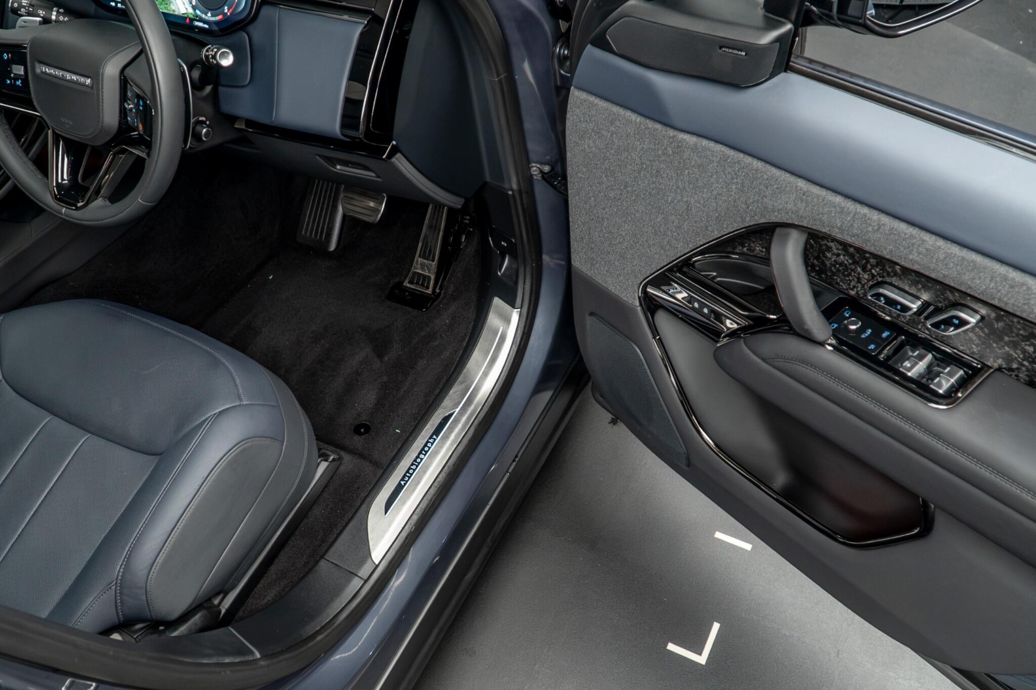 Land Rover Range Rover Sport view 28