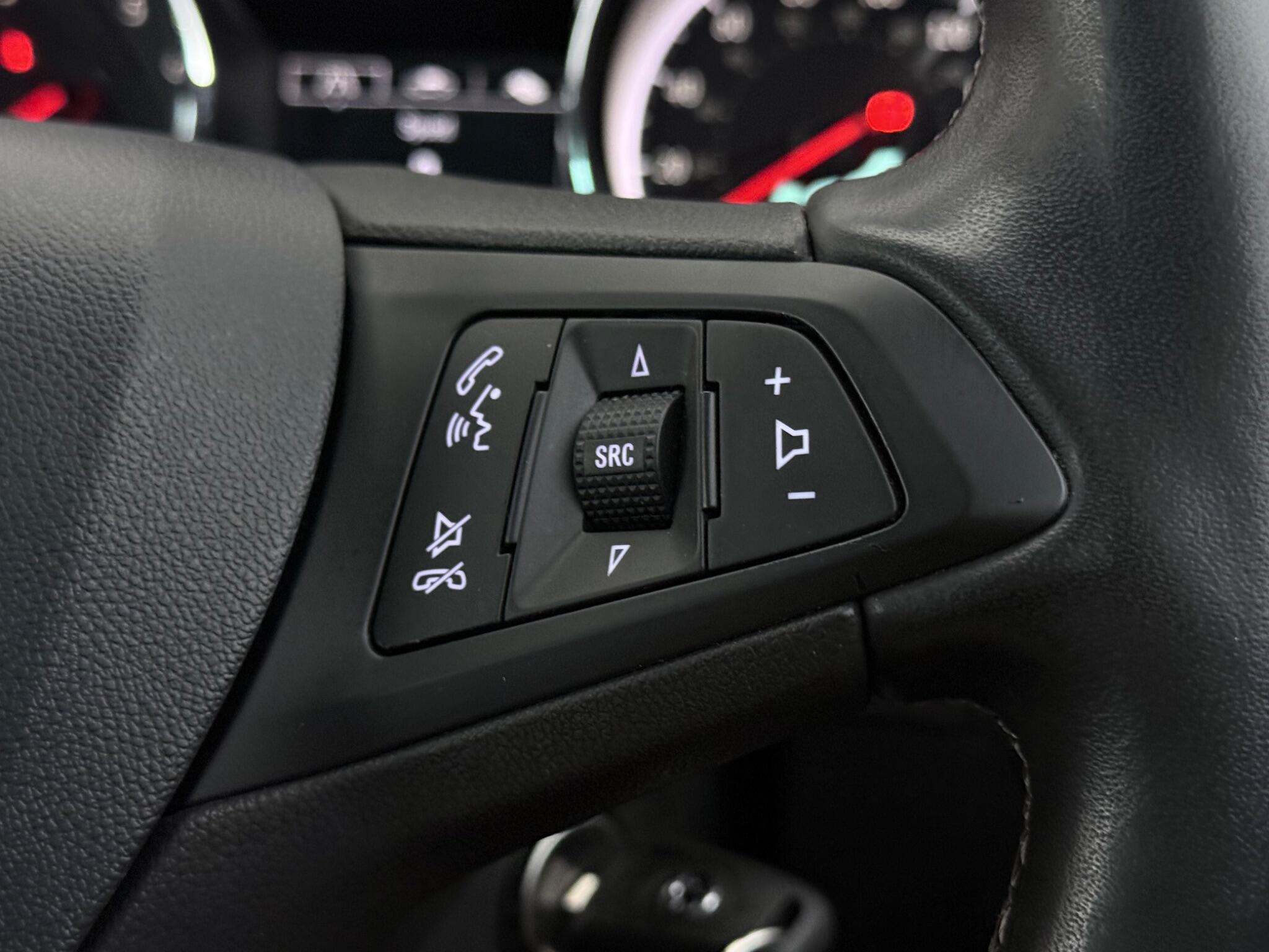 Vauxhall Astra view 17