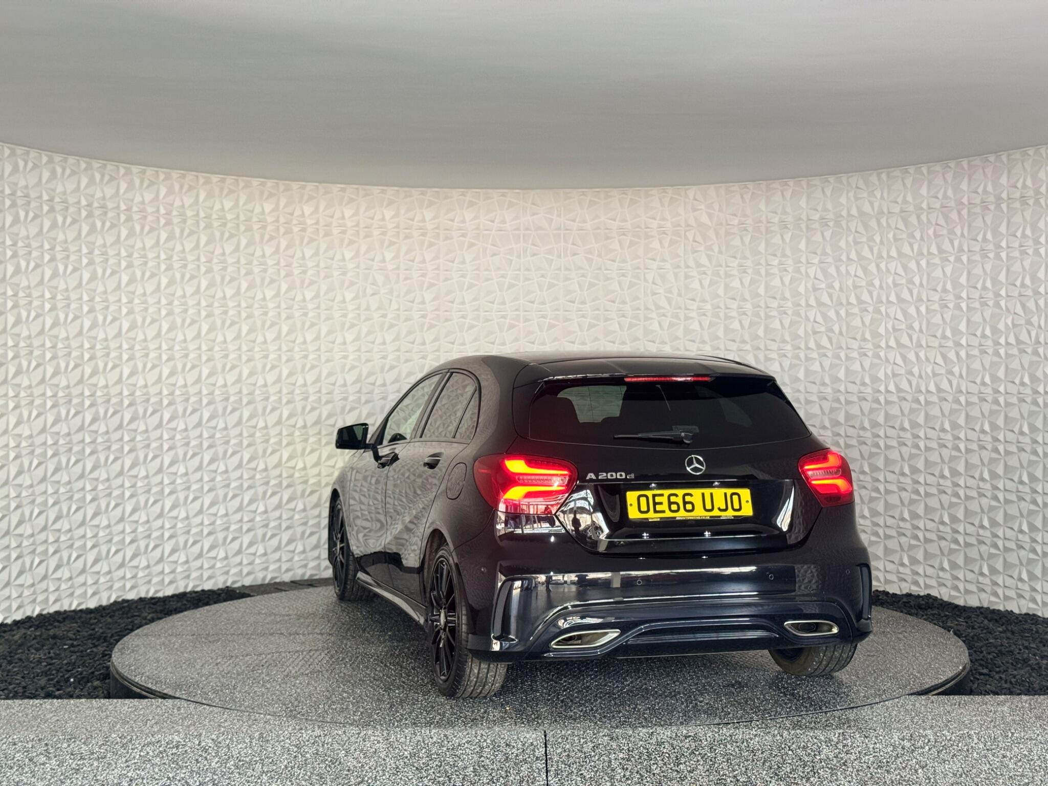 Mercedes-Benz A-Class view 17