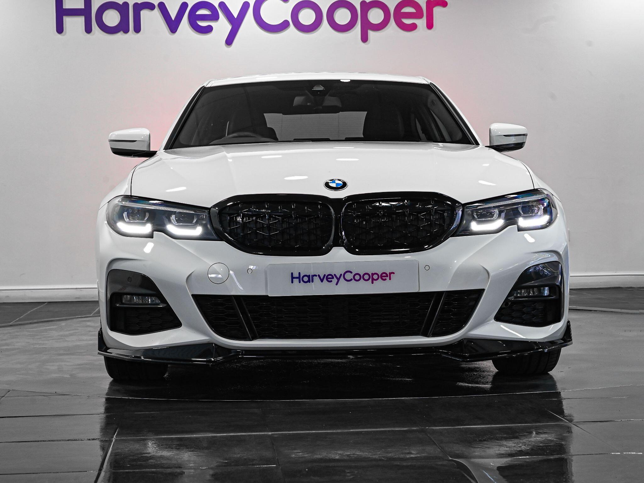 BMW 3 Series view 19