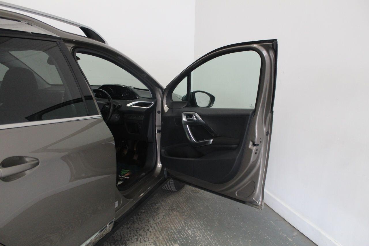 Peugeot 2008 view 25