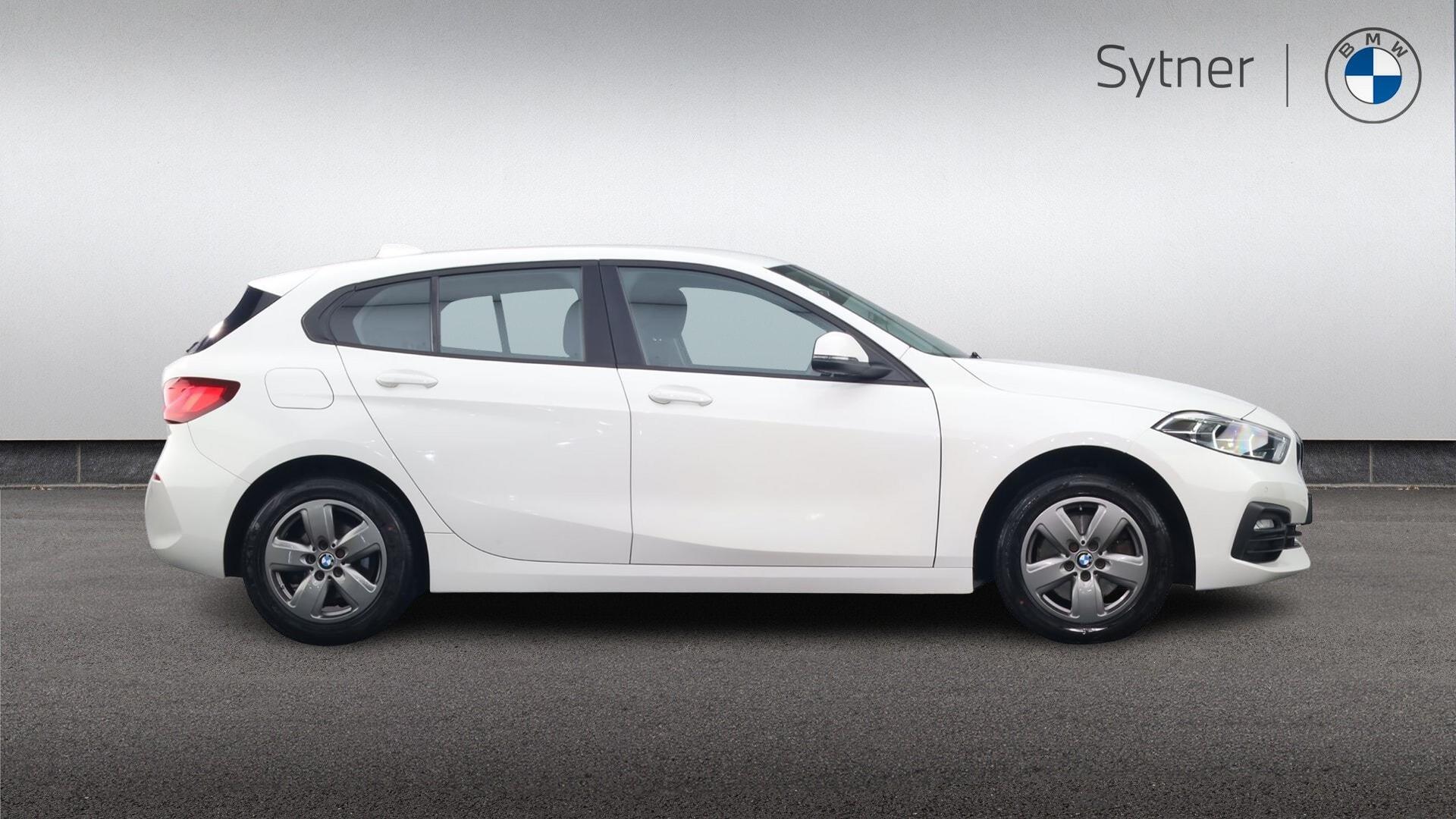BMW 1 Series view 3