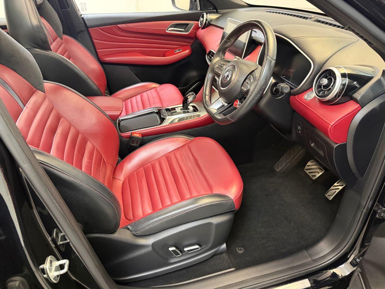 MG MG HS view 18
