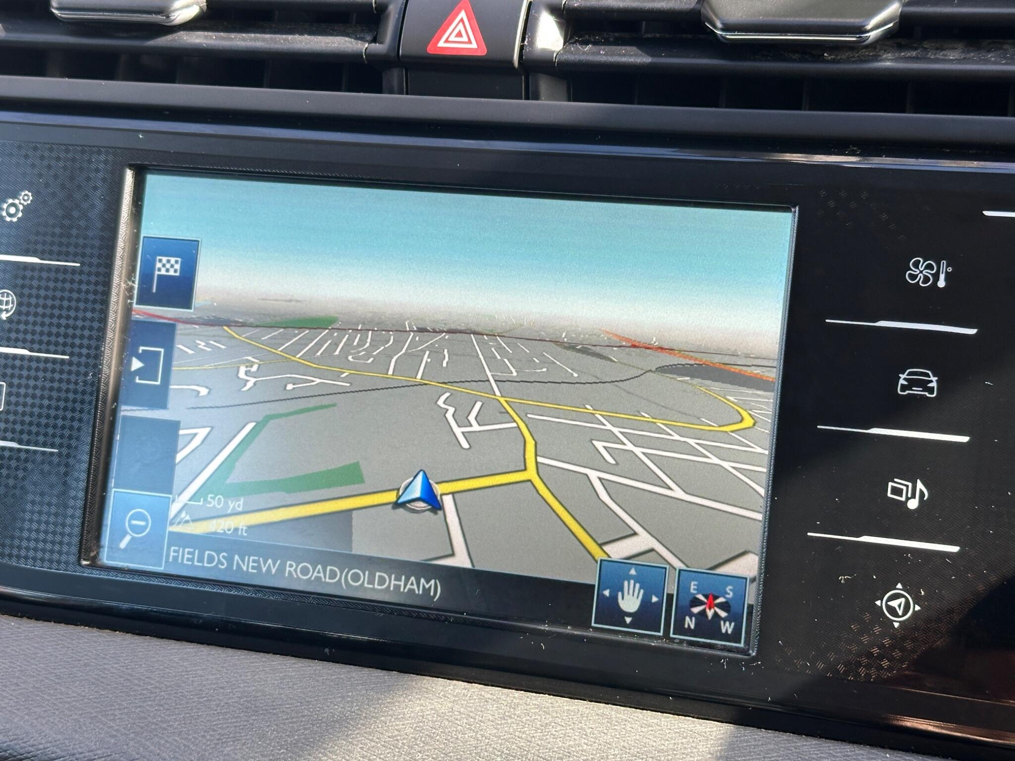 Citroen Grand C4 Picasso view 42