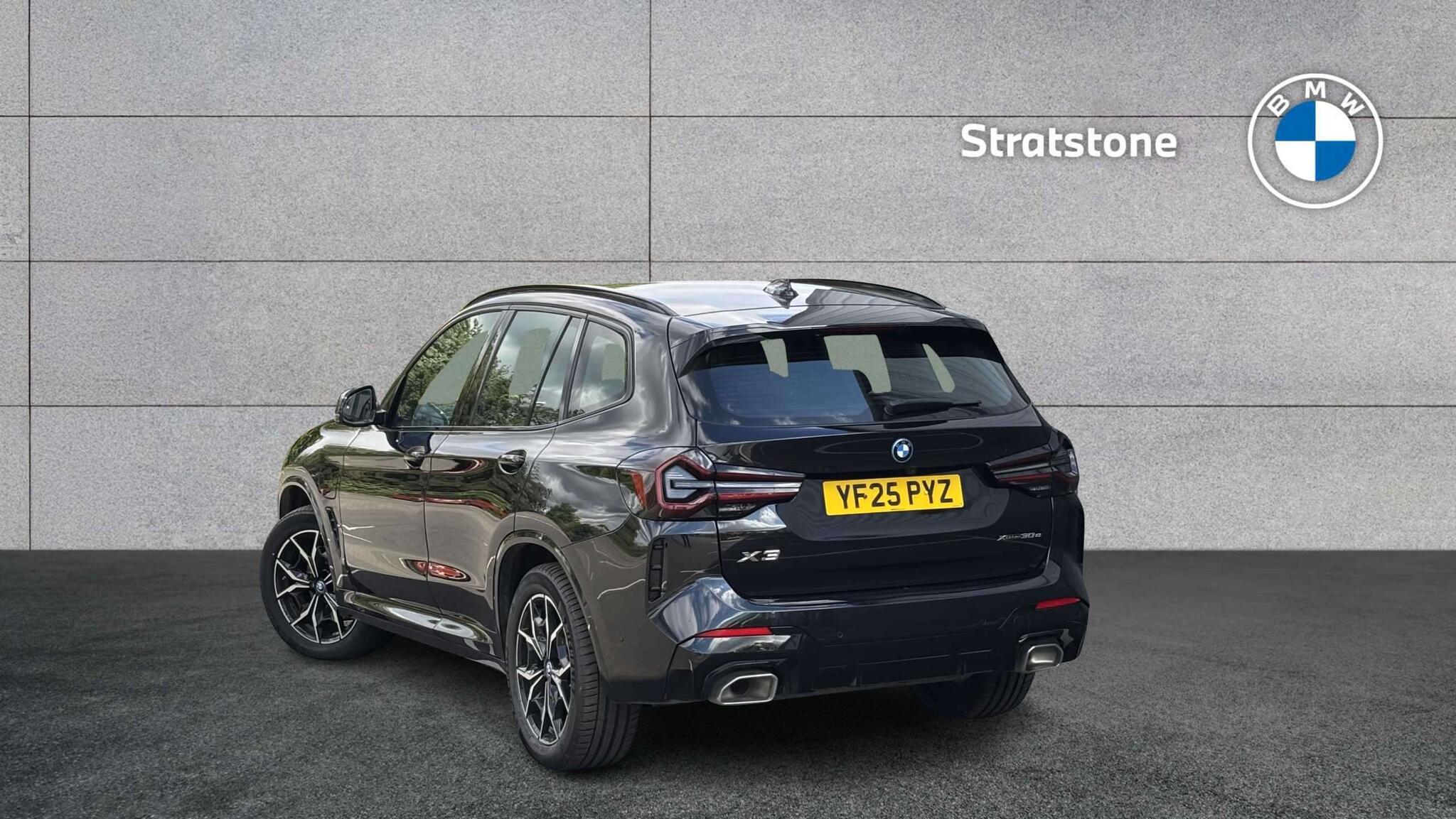 BMW X3 view 2