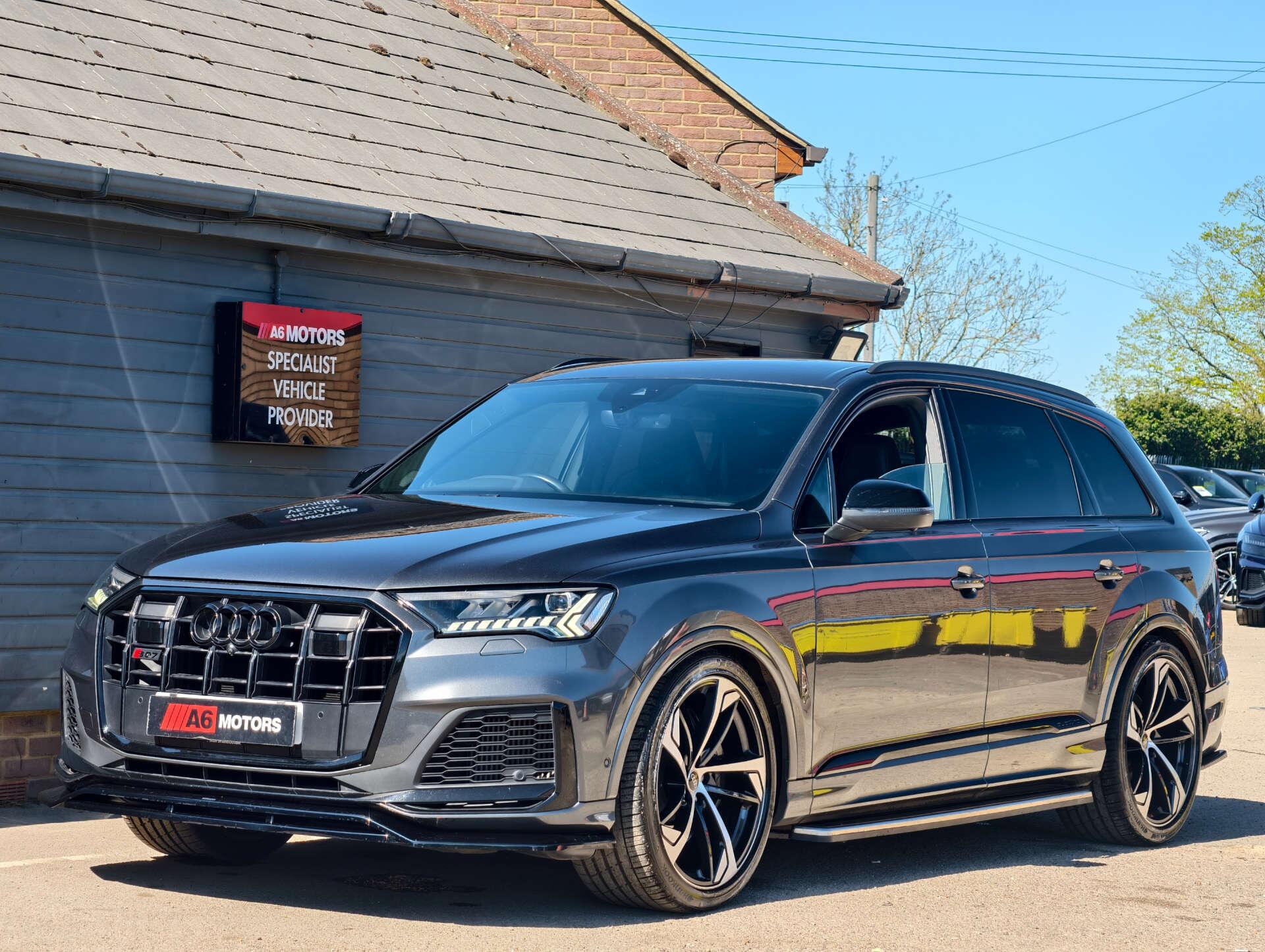 Audi SQ7 view 17