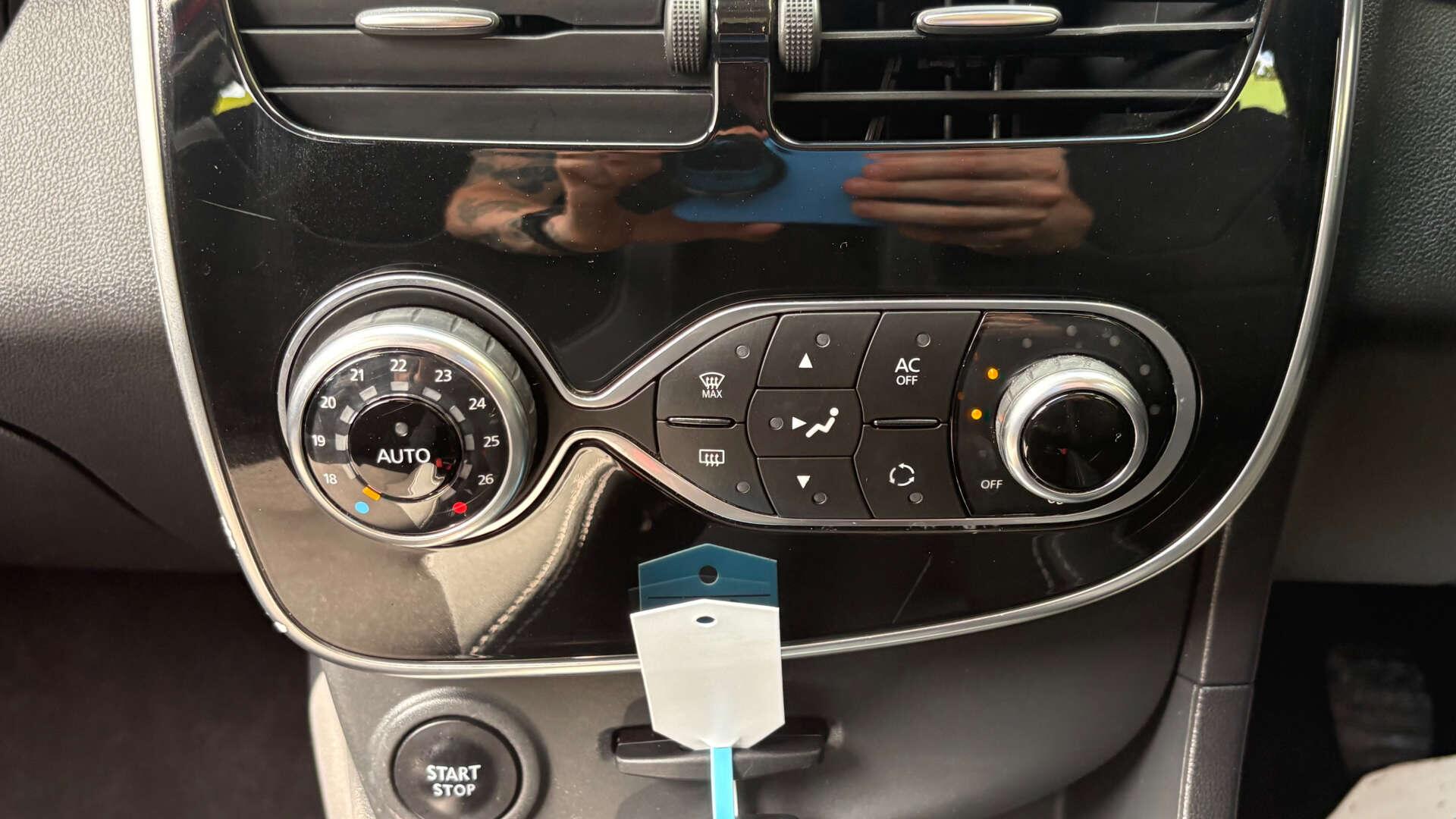 Renault Clio view 28