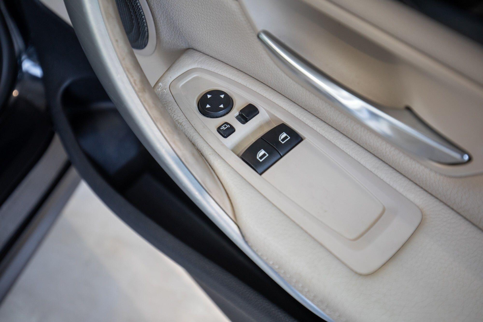 BMW 4 Series view 13