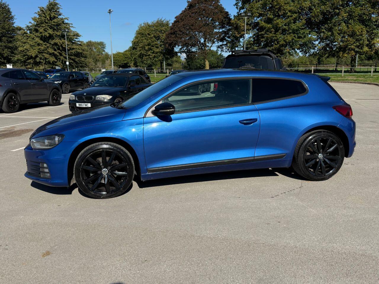 Volkswagen Scirocco view 11