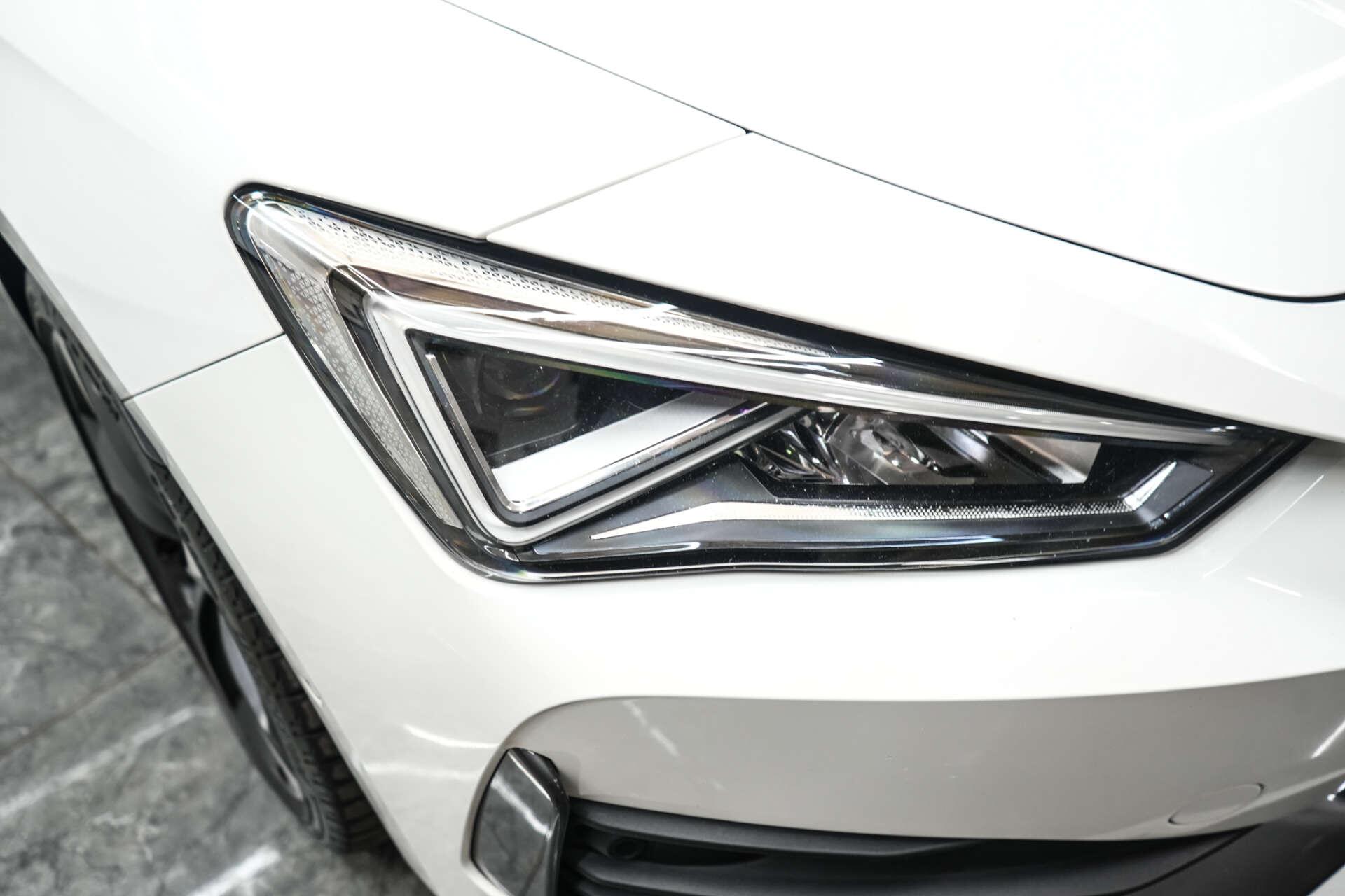 Cupra Leon view 6