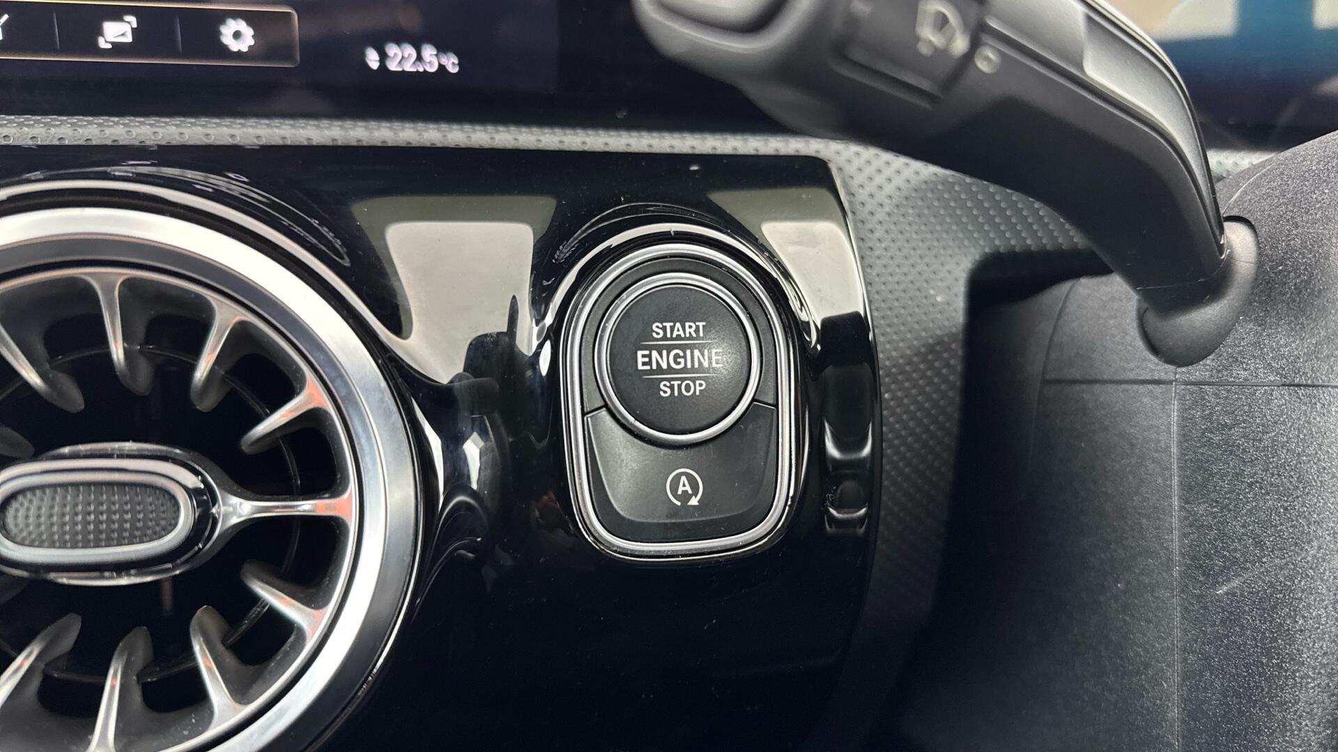 Mercedes-Benz Cla view 44