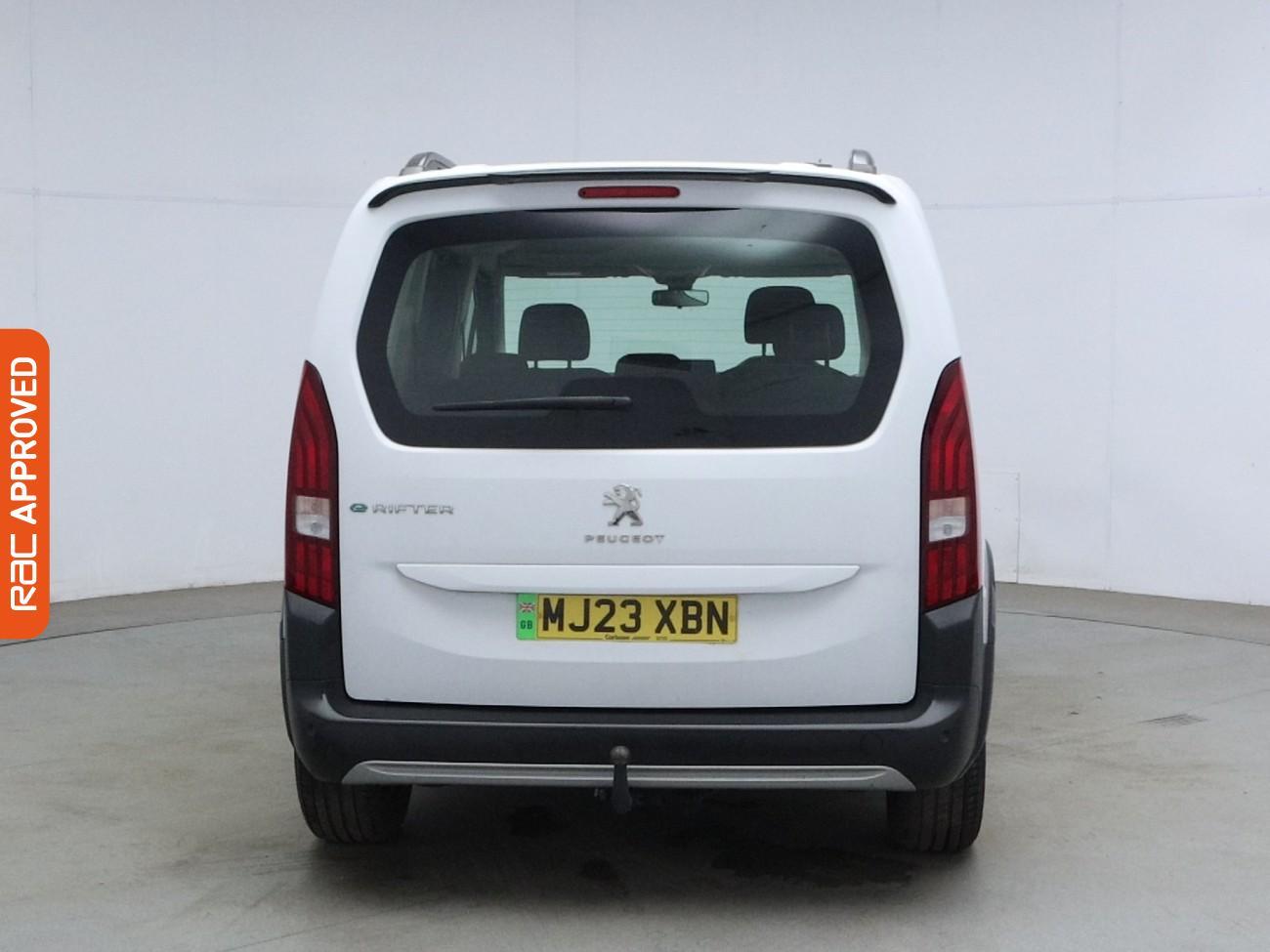 Peugeot E-Rifter view 9