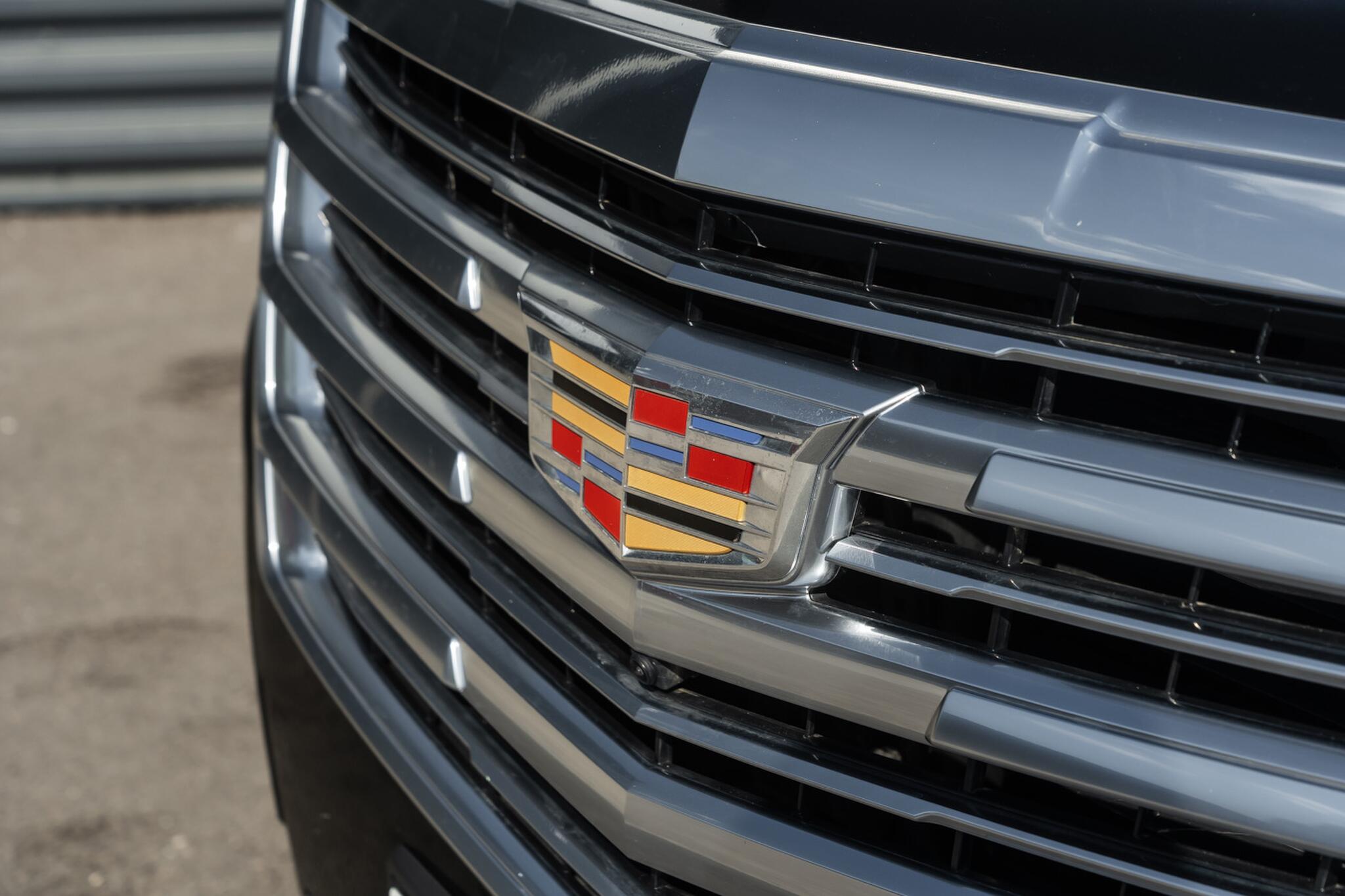 Cadillac Escalade view 13