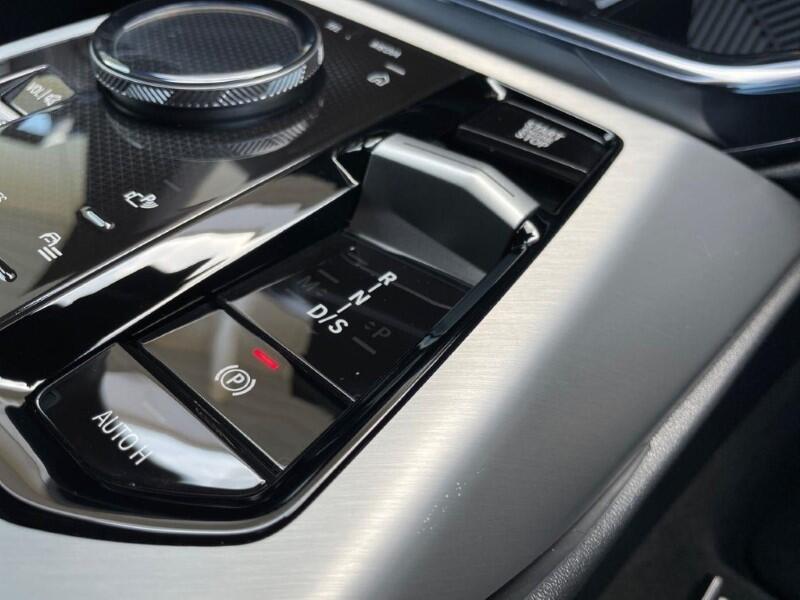 BMW X3 view 36