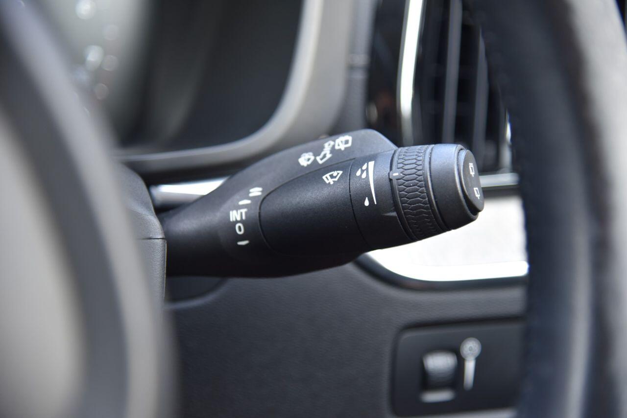 Volvo XC60 view 32