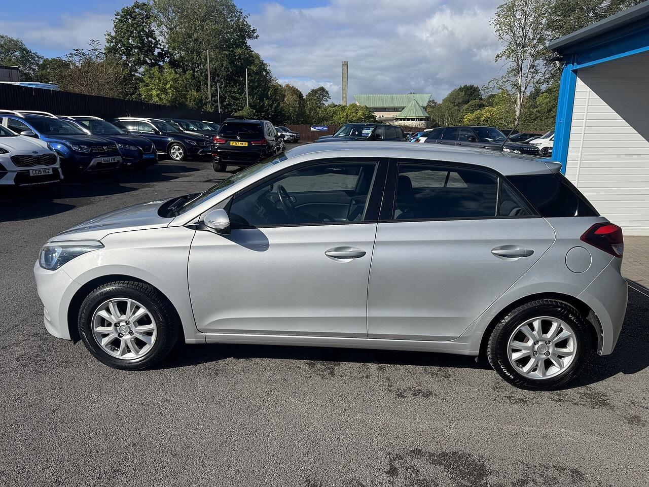 Hyundai I20 view 9