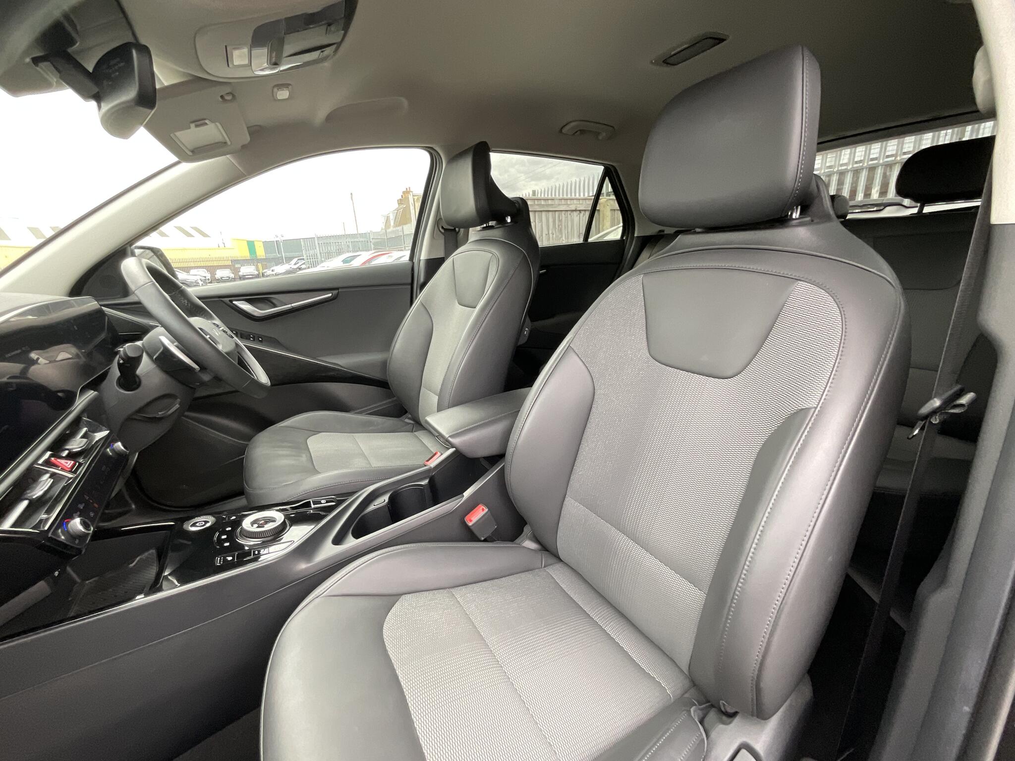 Kia Niro view 18