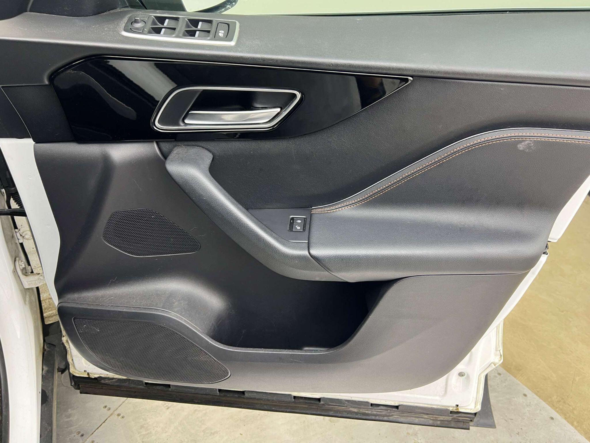 Jaguar F-Pace view 28