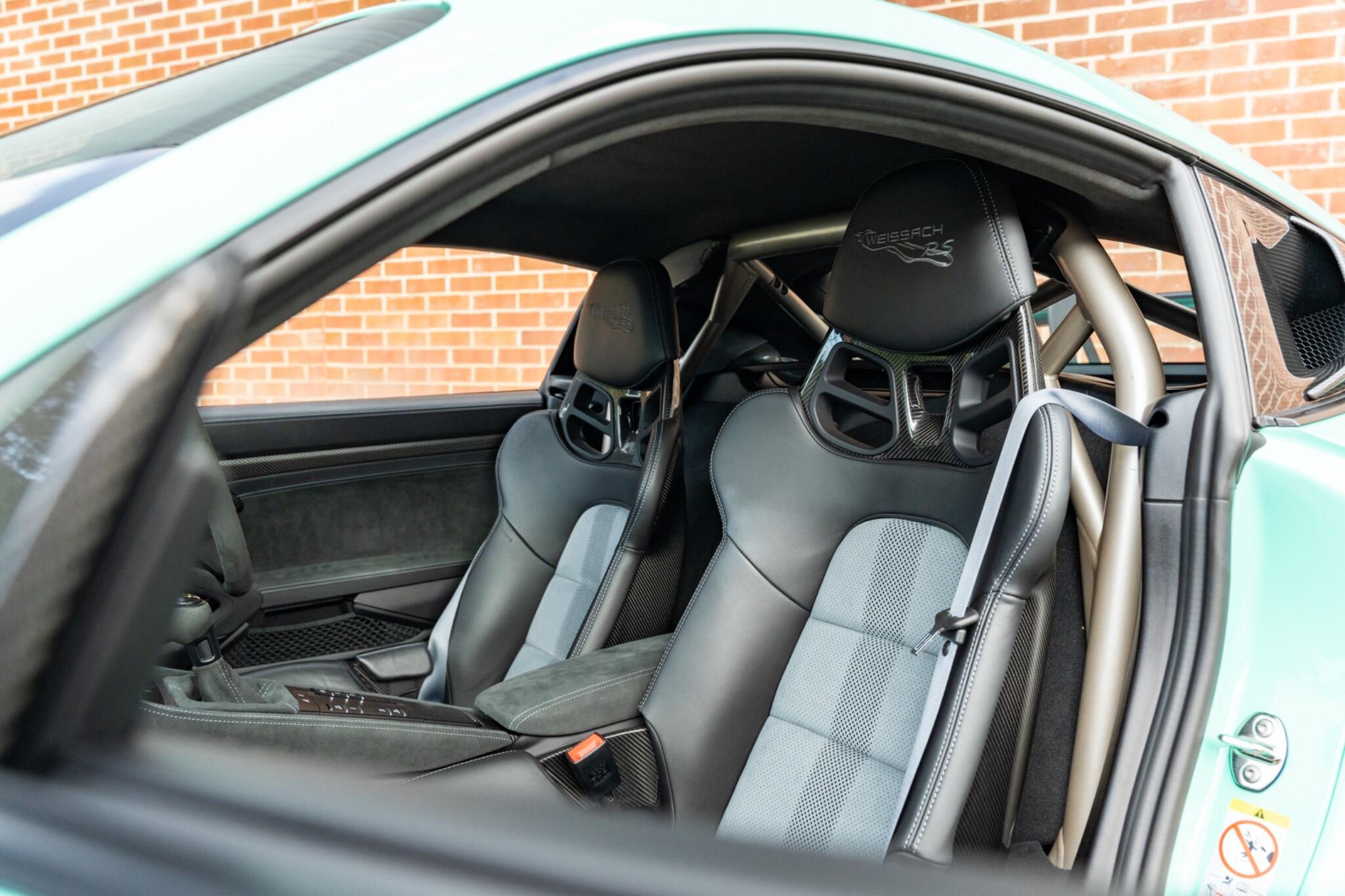 Porsche Cayman view 30