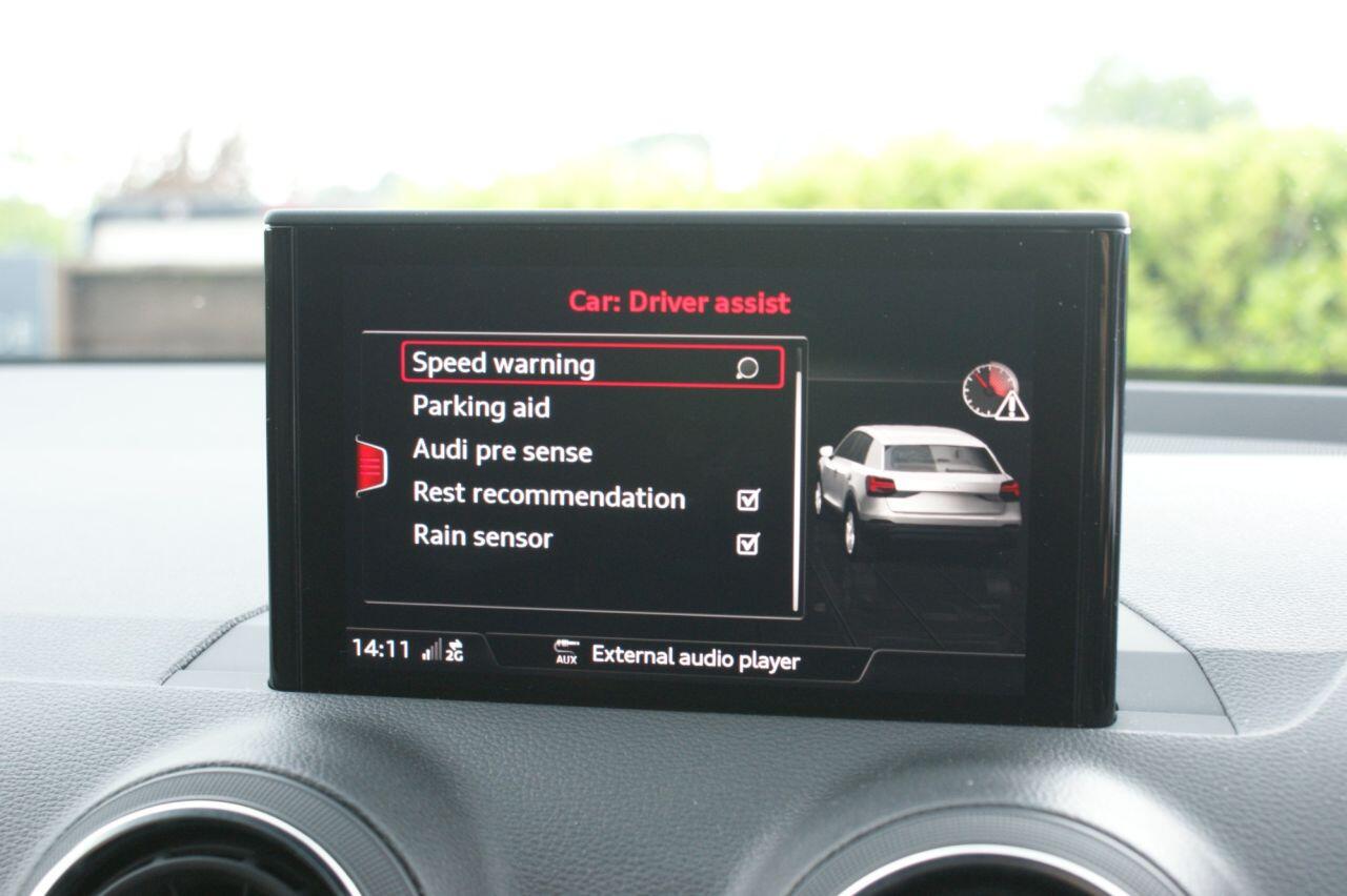 Audi SQ2 view 63