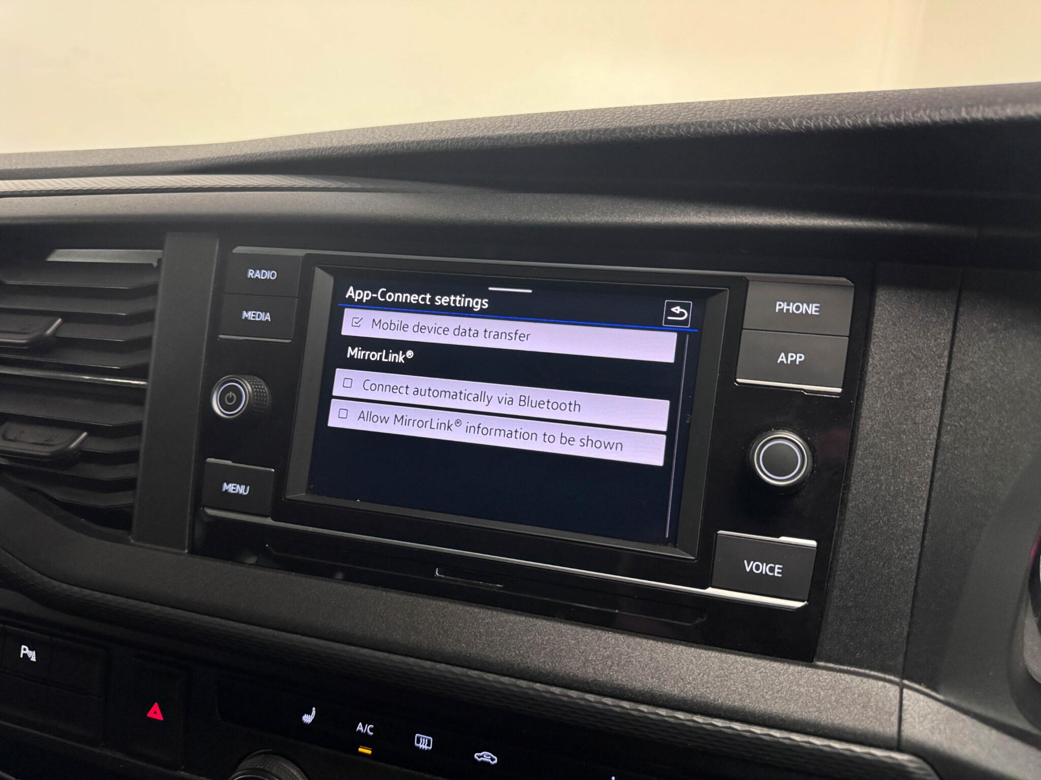 Volkswagen Transporter view 40