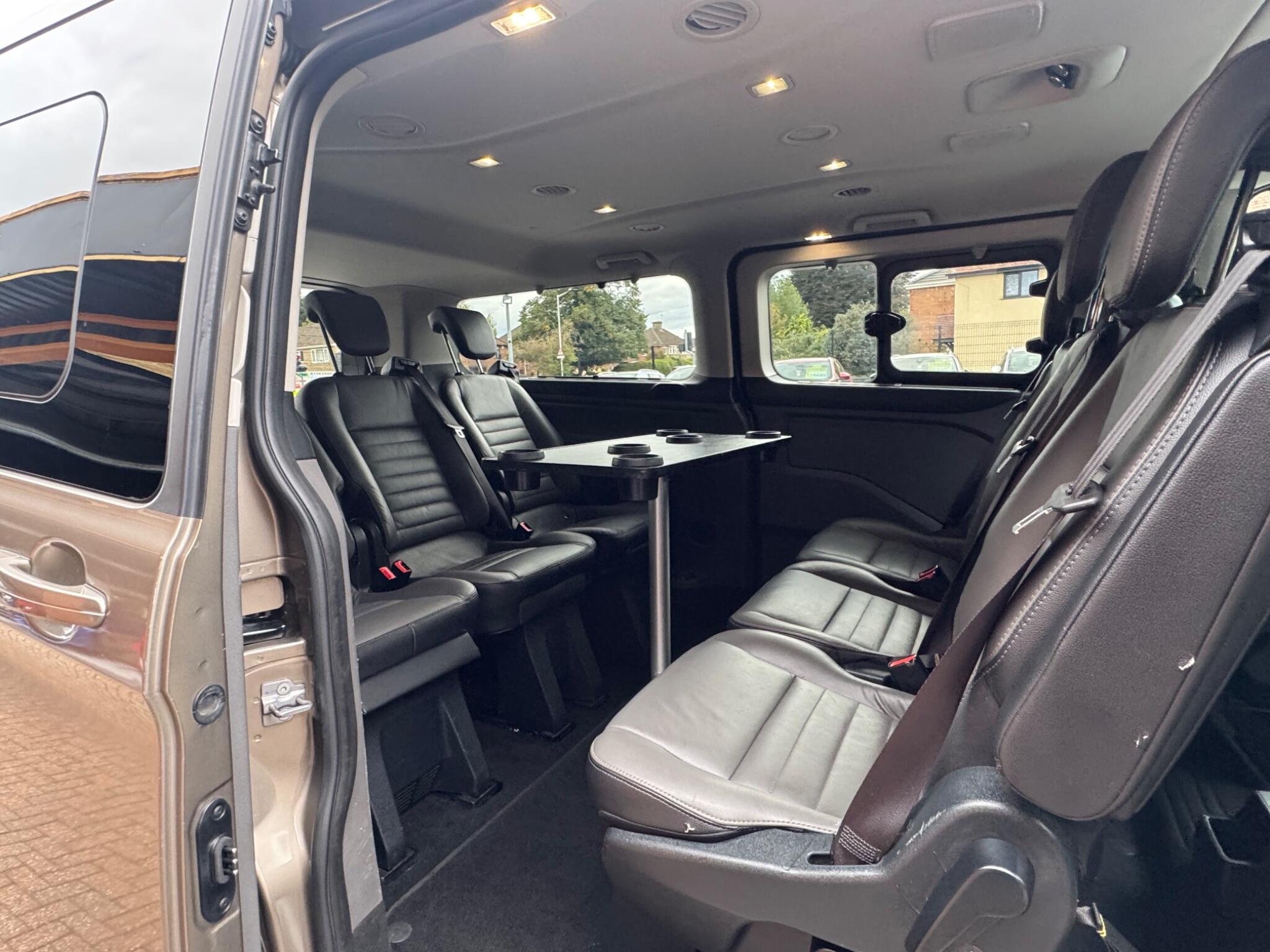 Ford Tourneo Custom view 16