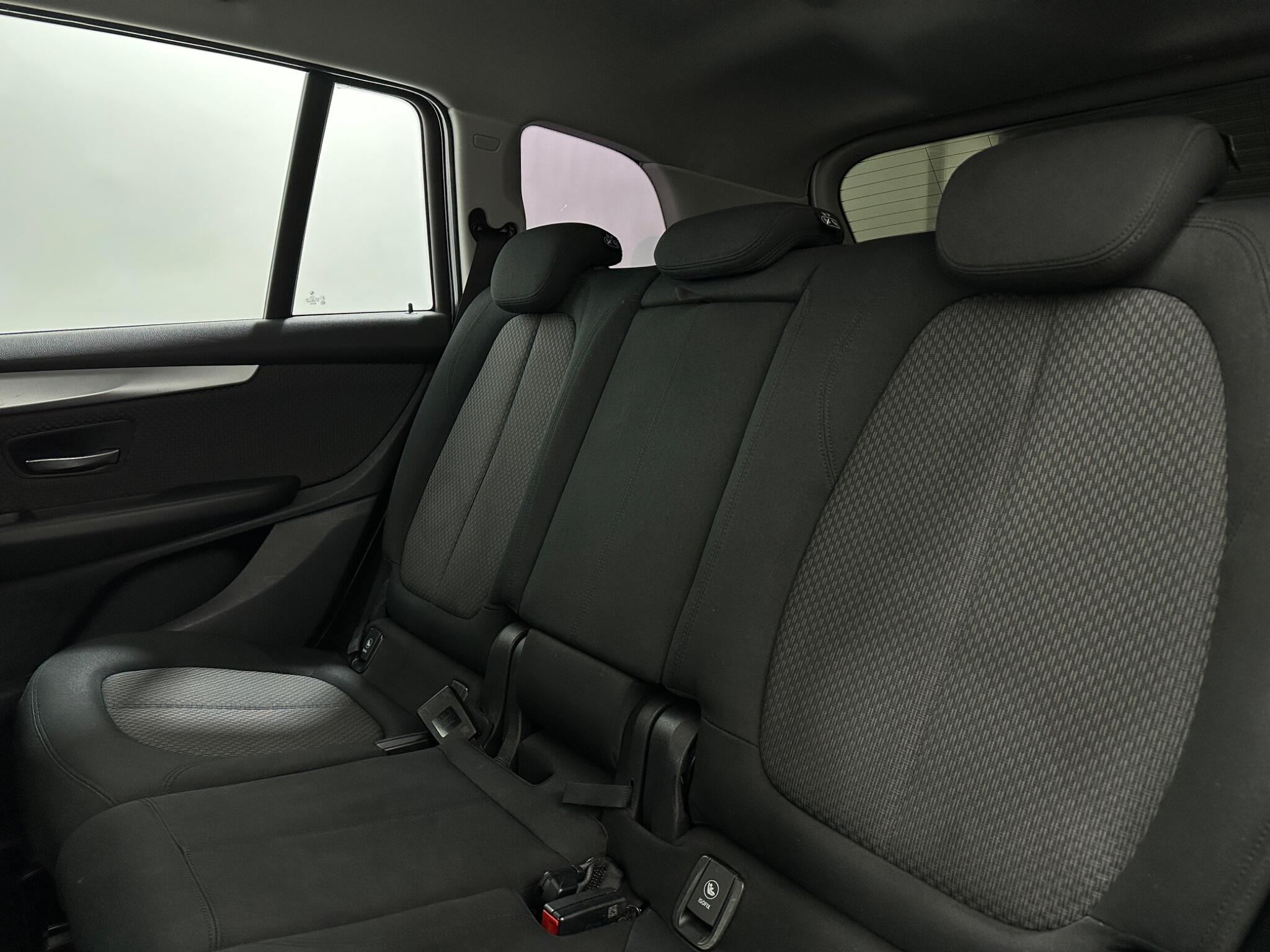 BMW 2 Series view 39