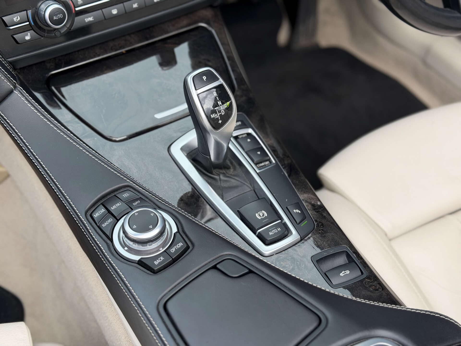 BMW 6 Series view 22
