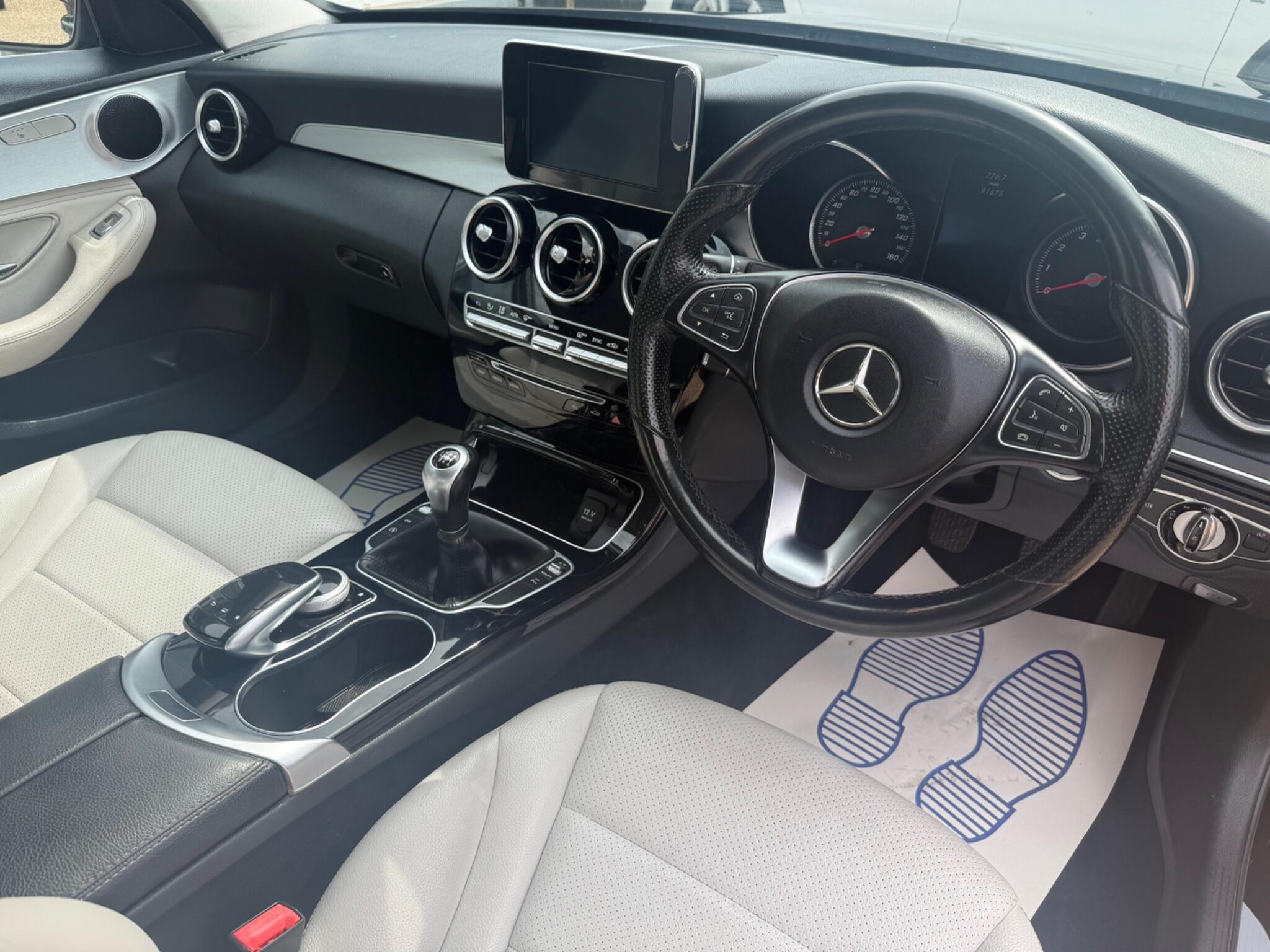 Mercedes-Benz C Class view 9