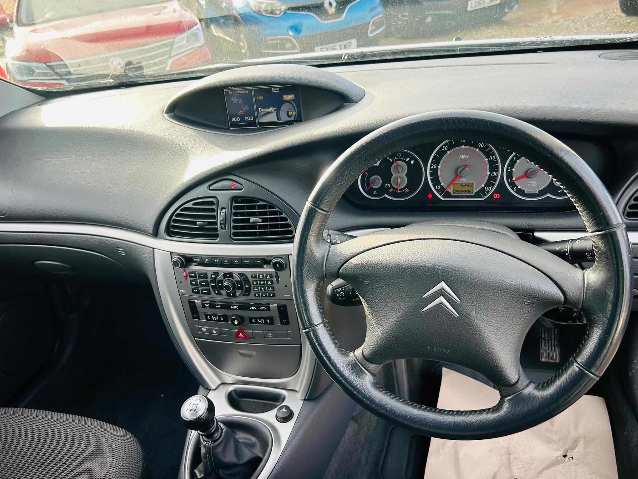 Citroen C5 view 10