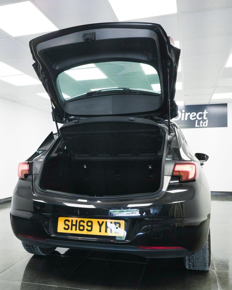 Vauxhall Astra view 8