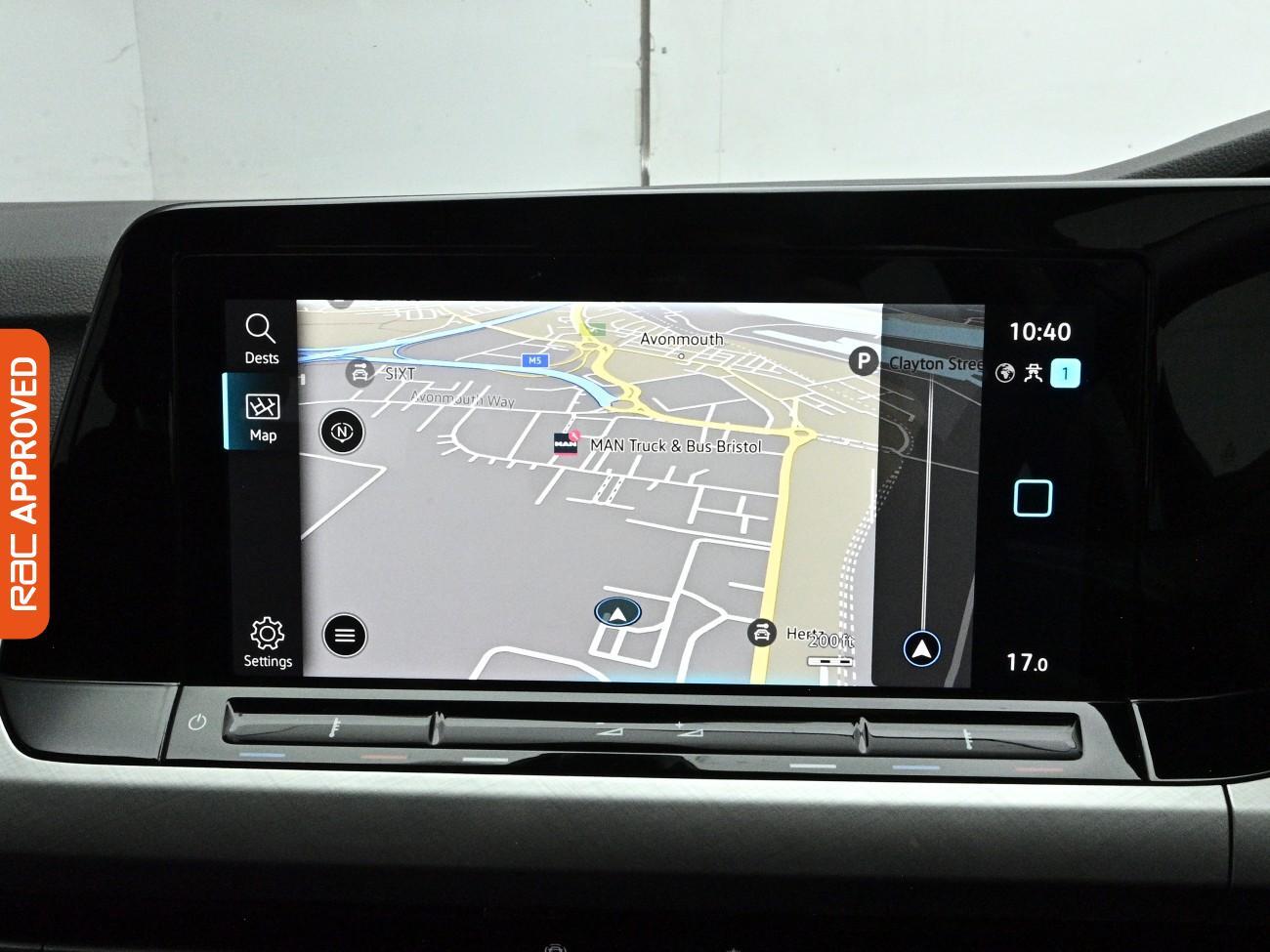 Volkswagen Golf view 3
